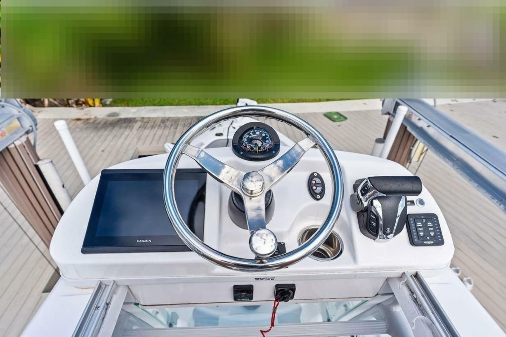 2023 Everglades 243 Center Console