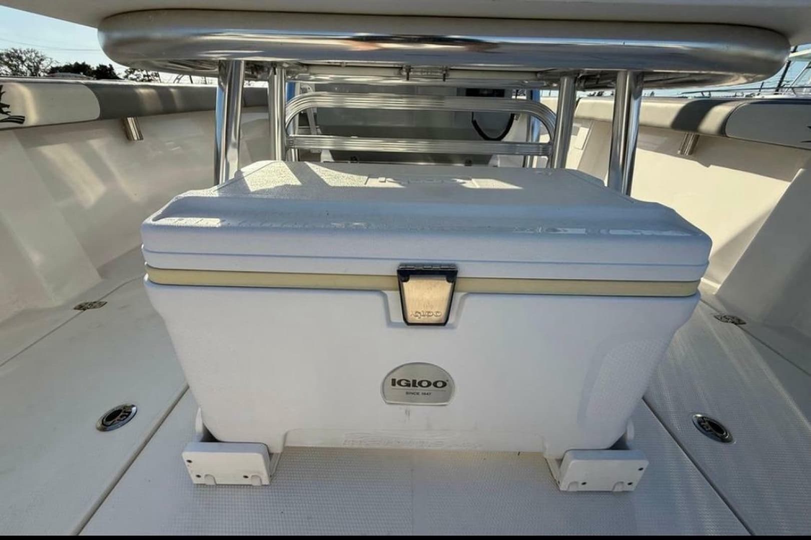 2023 Falcon Boats F22