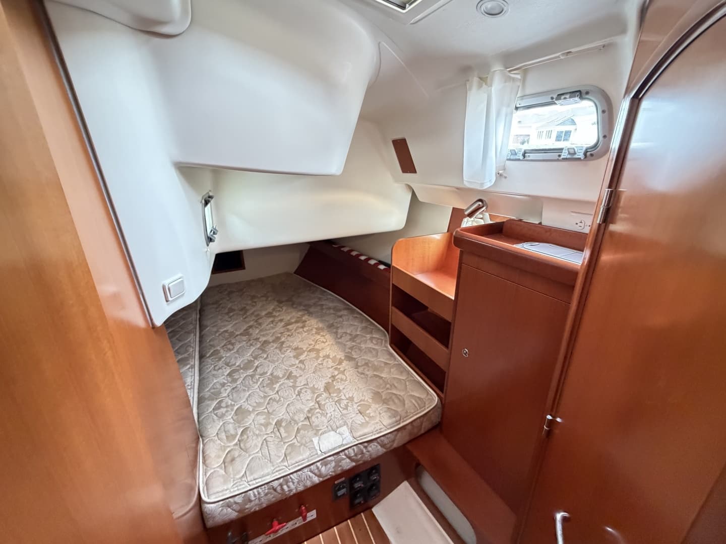 2007 Beneteau 423