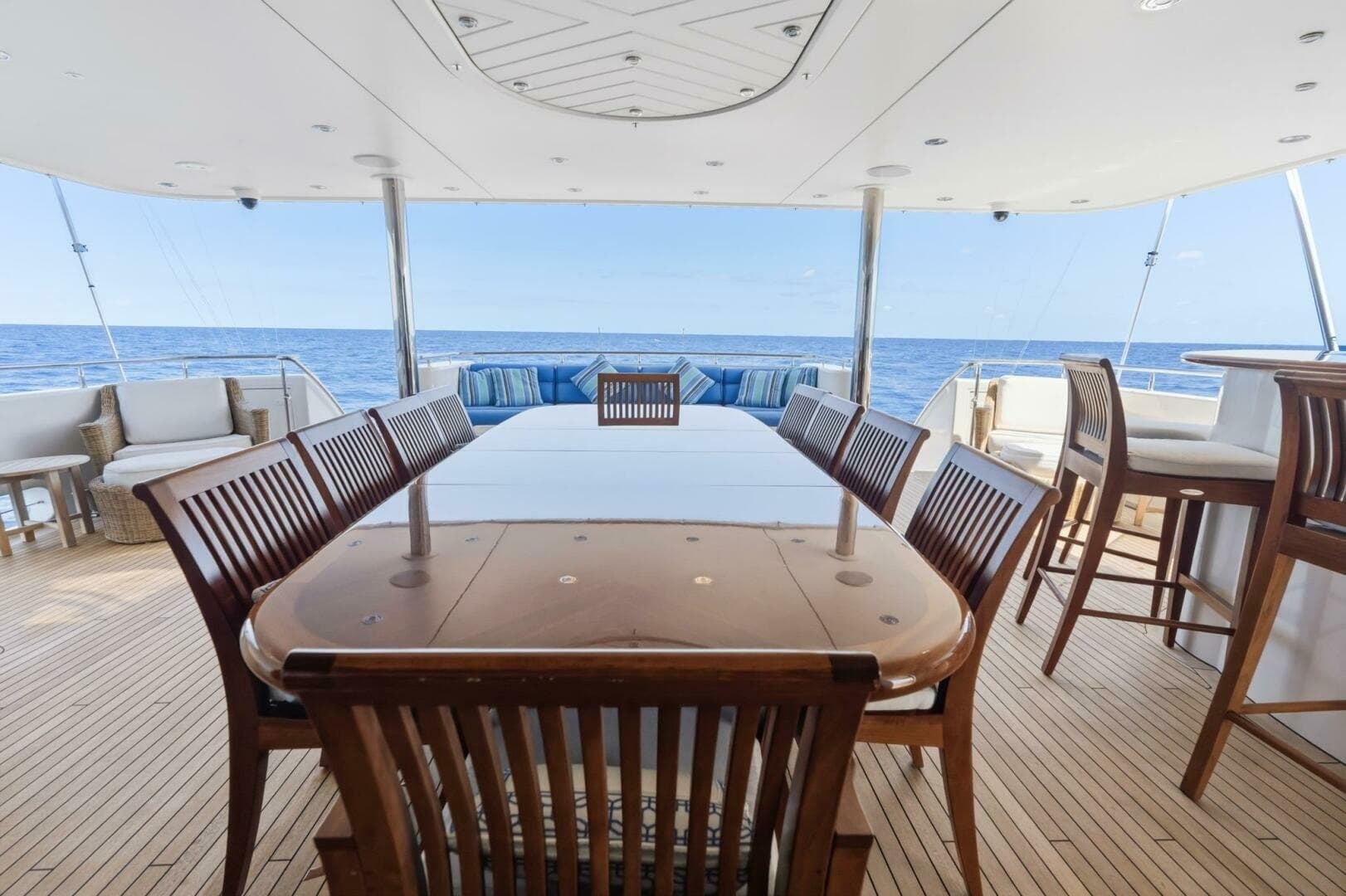 2010 Westport Superyacht