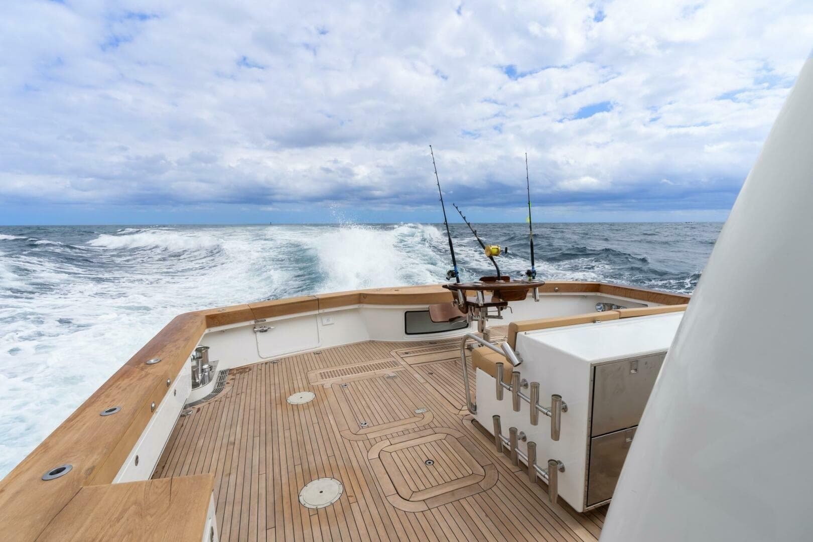 2010 Westport Superyacht
