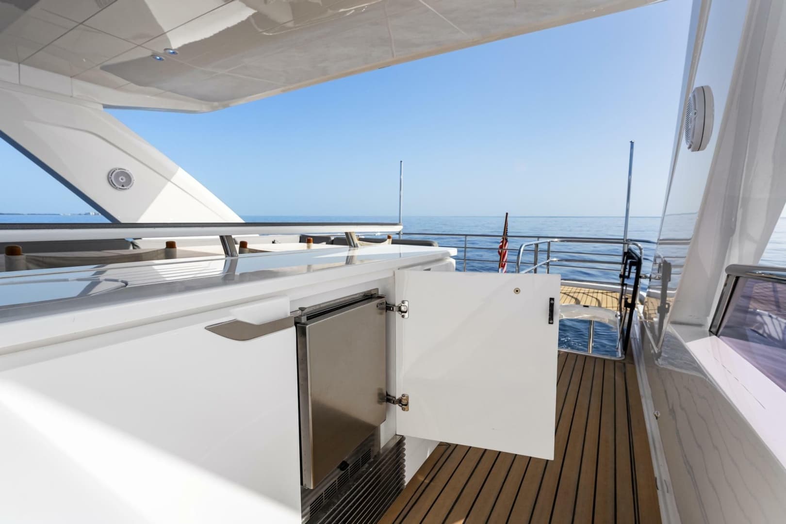 2018 Princess Y75