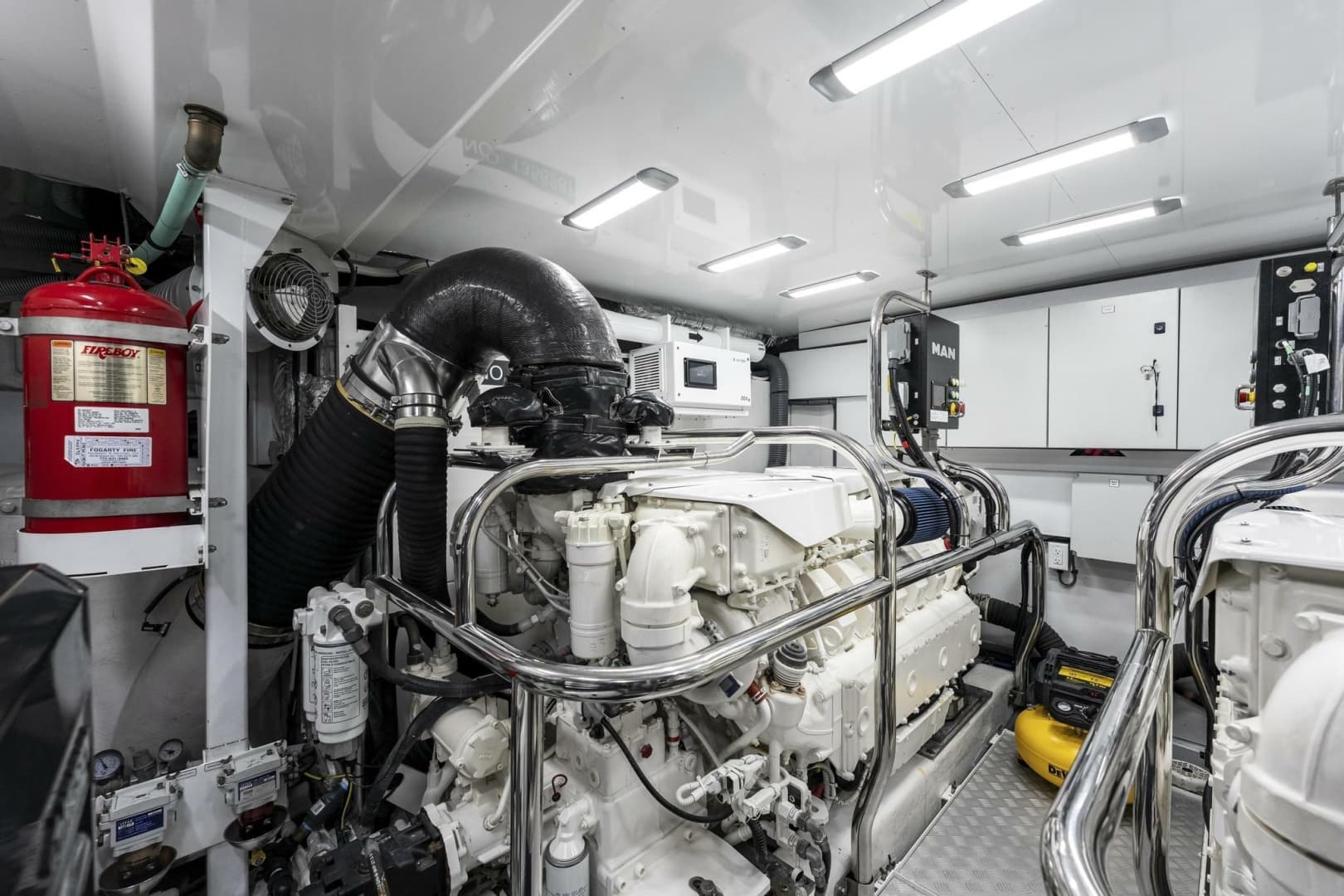 2018 Princess Y75
