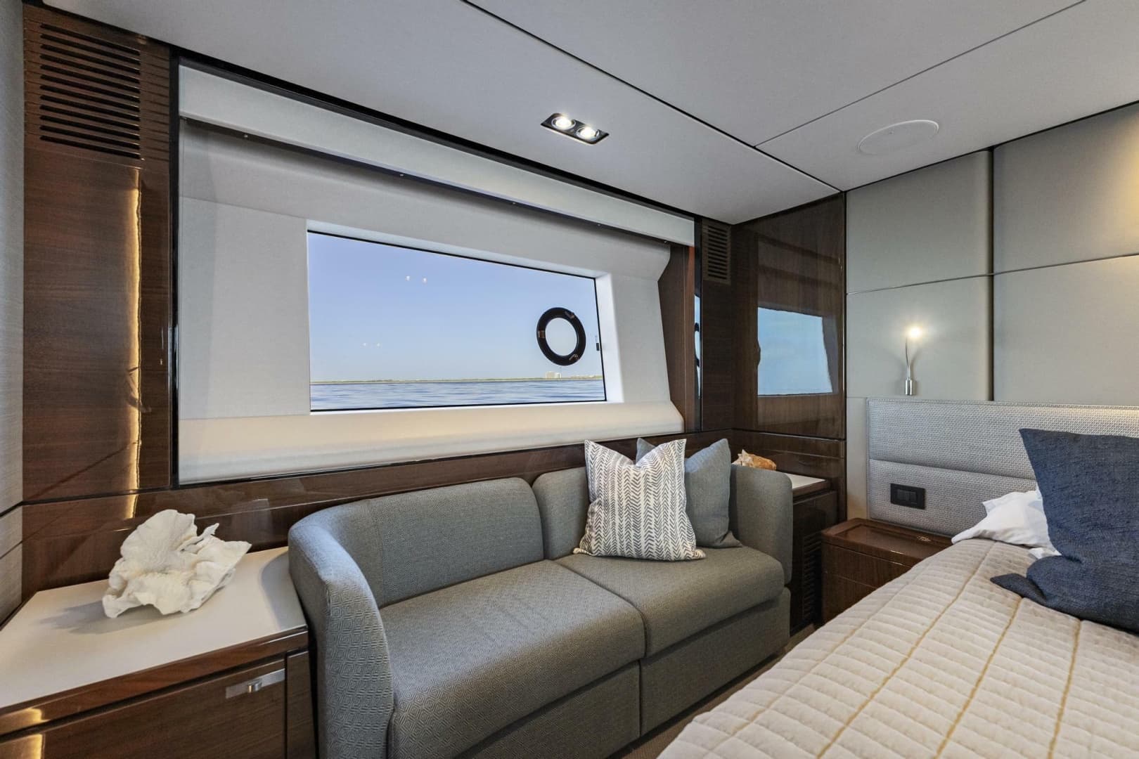 2018 Princess Y75