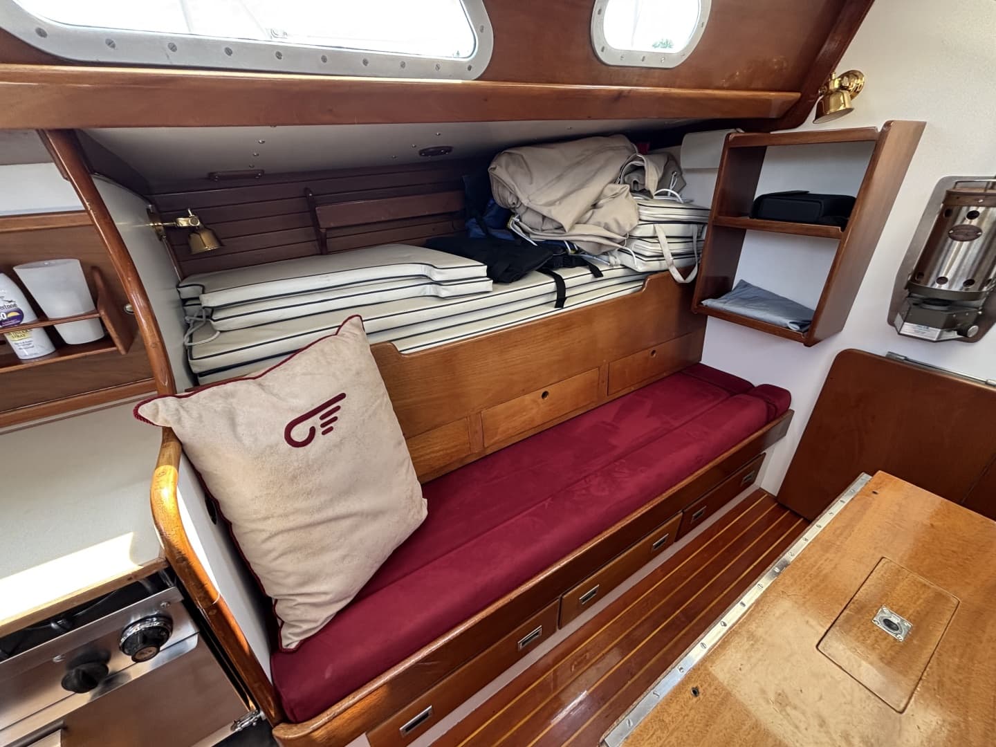 1974 Hinckley B-40