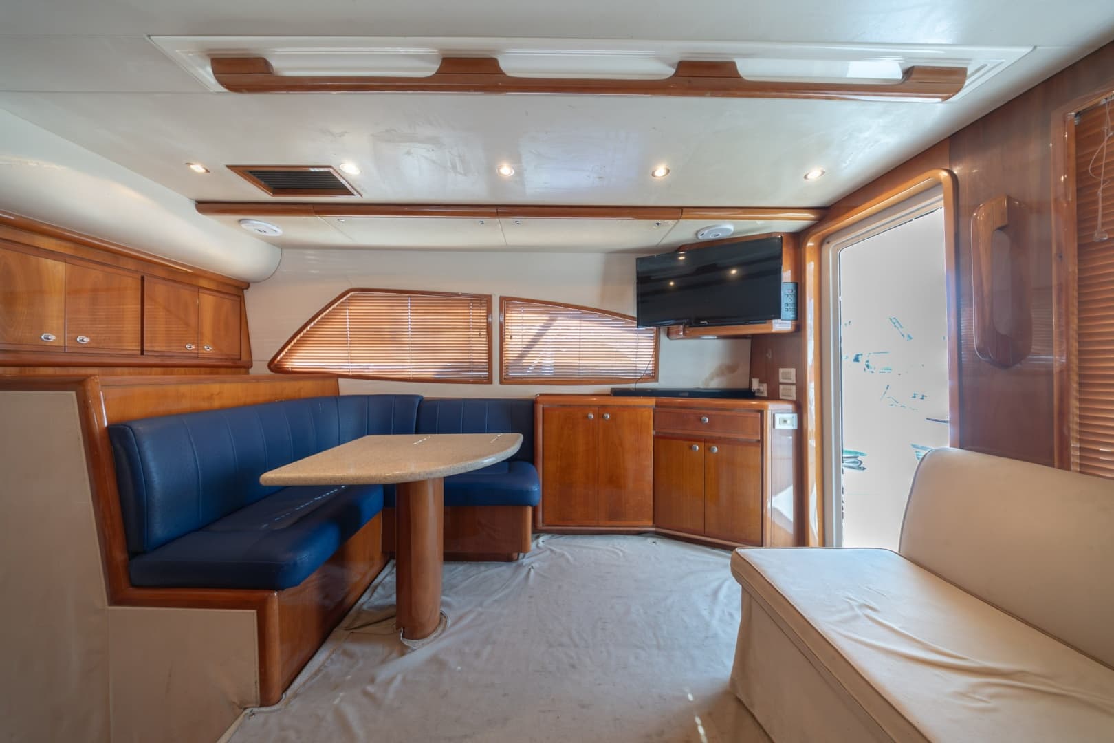 2003 Bertram 390 Convertible