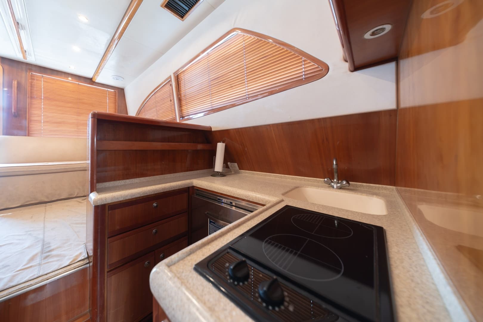 2003 Bertram 390 Convertible