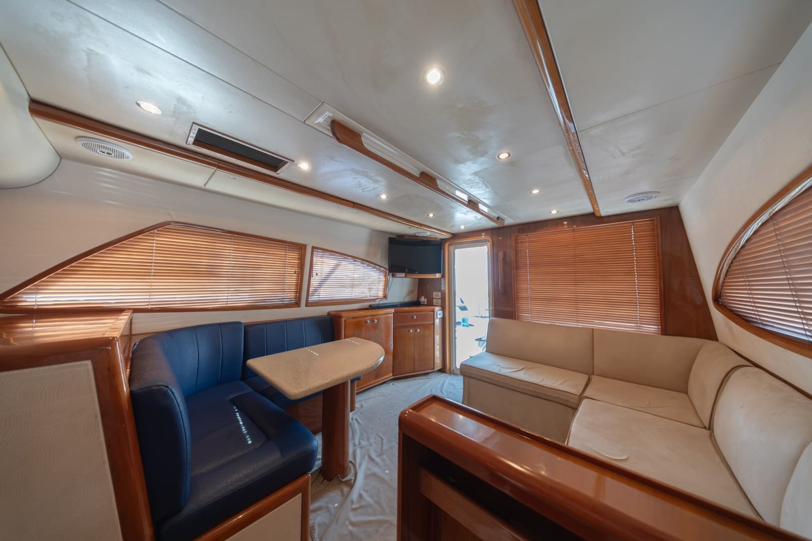 2003 Bertram 390 Convertible