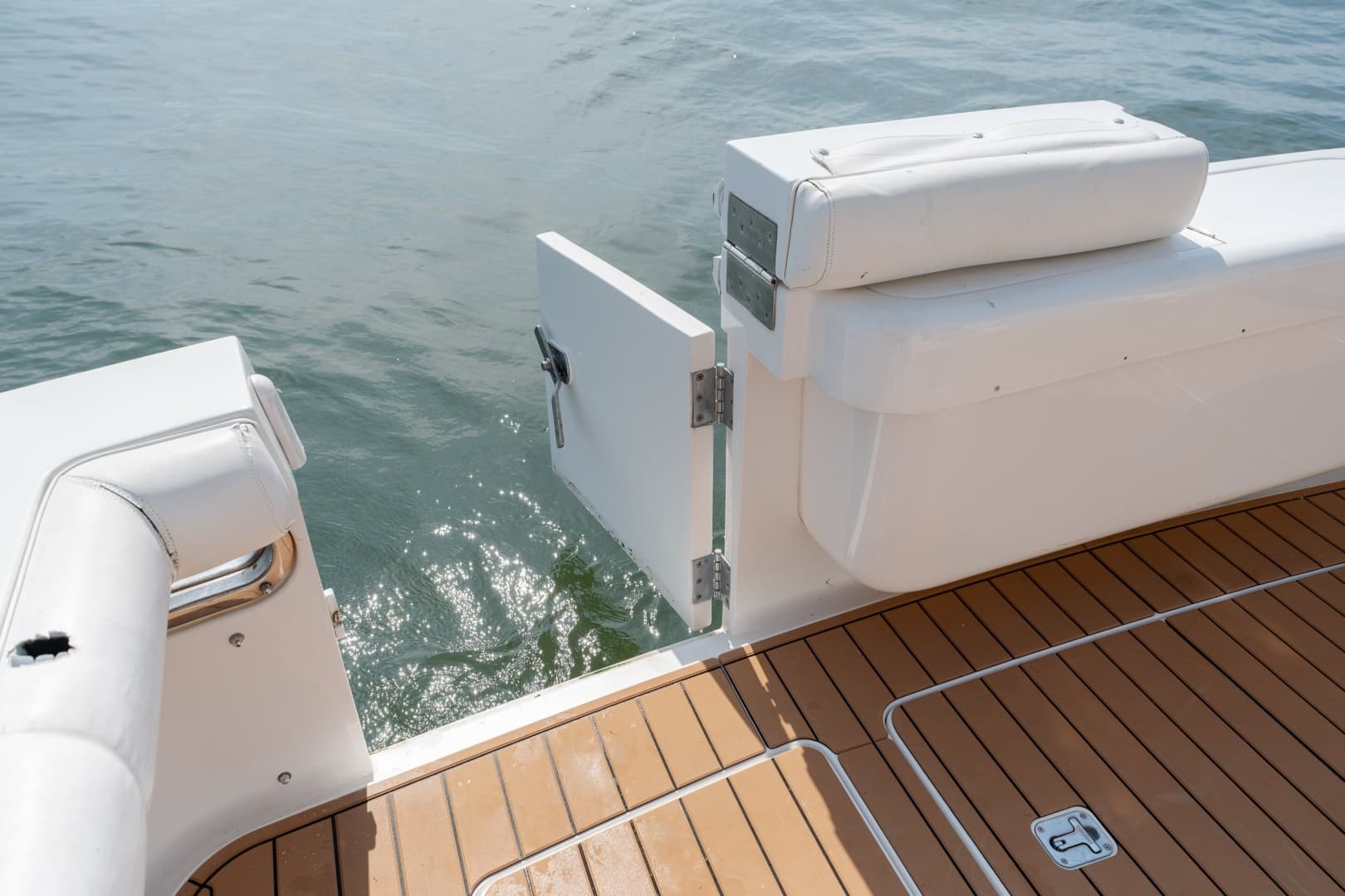 2003 Bertram 390 Convertible