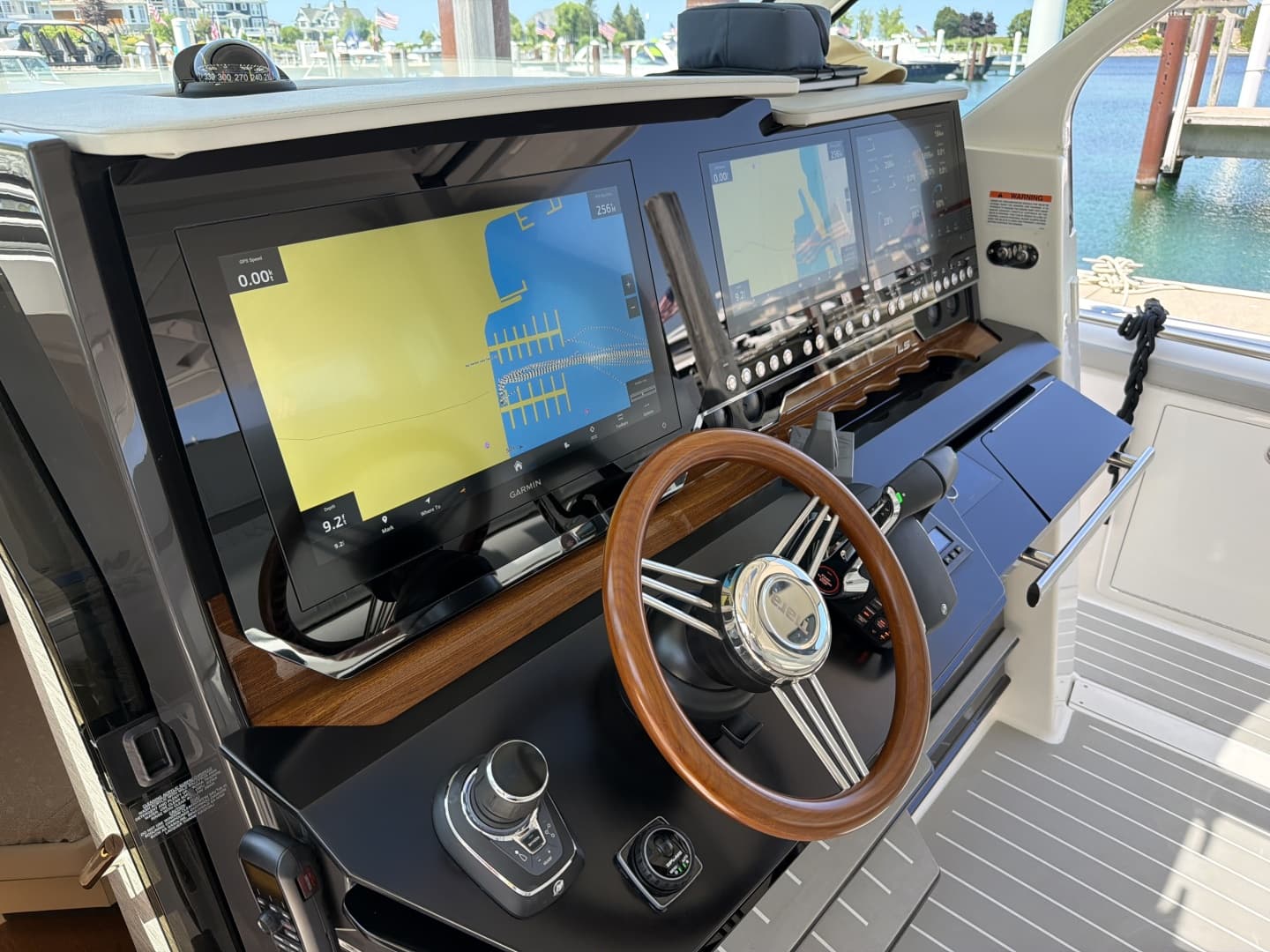 2026 Tiara Yachts 48 LS