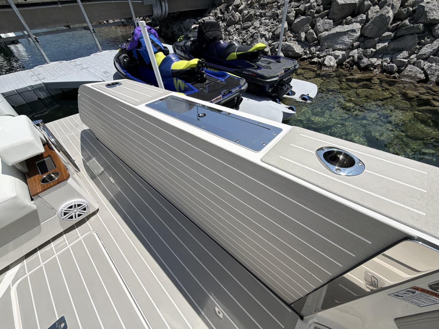 2026 Tiara Yachts 48 LS