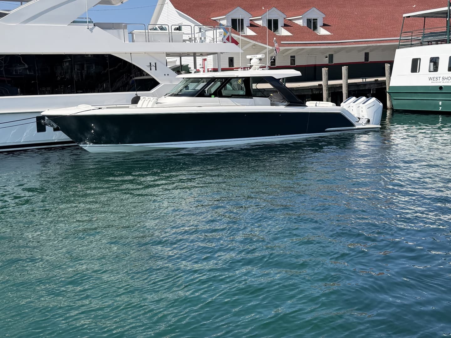 2026 Tiara Yachts 48 LS