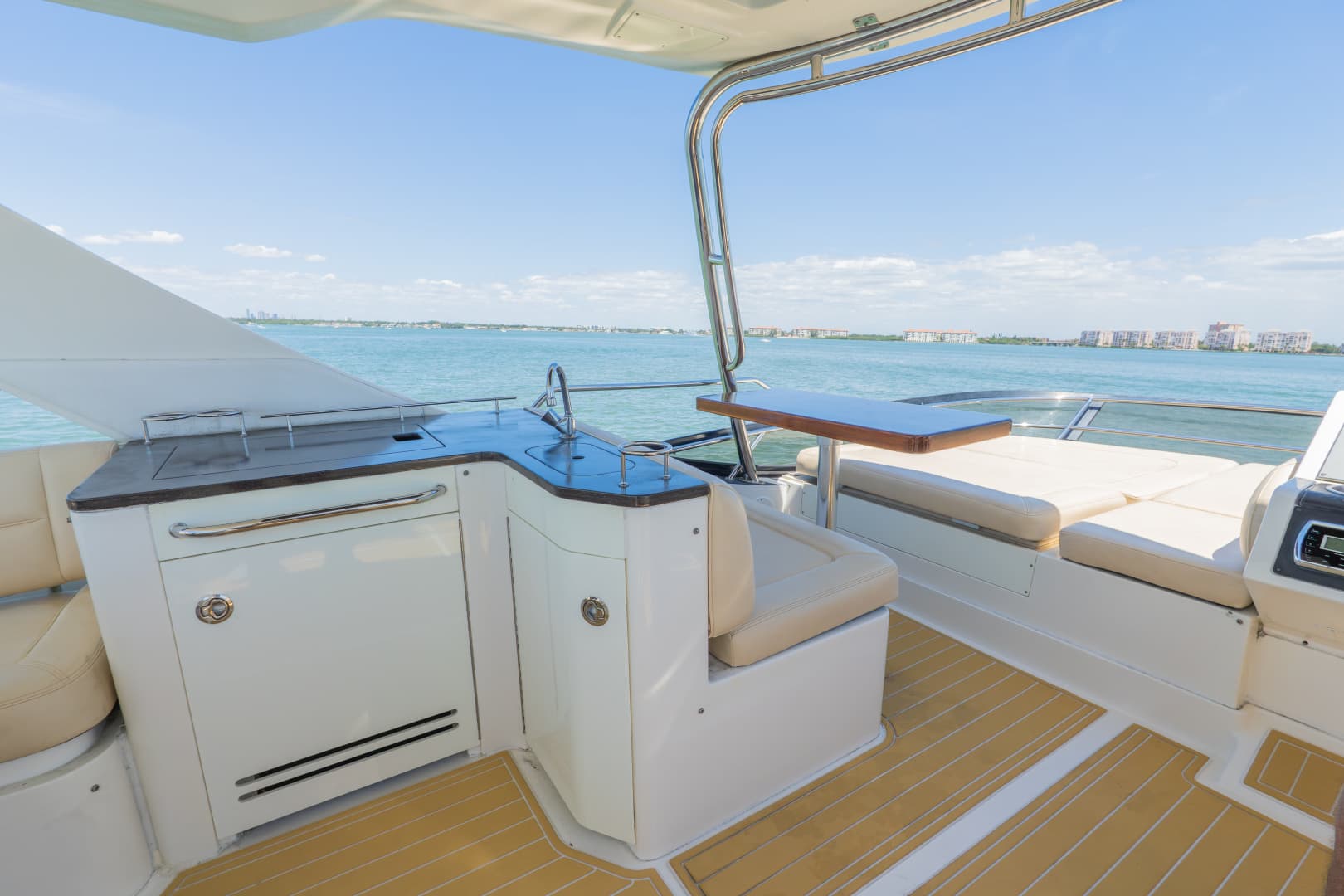 2016 Sea Ray 510 FLY