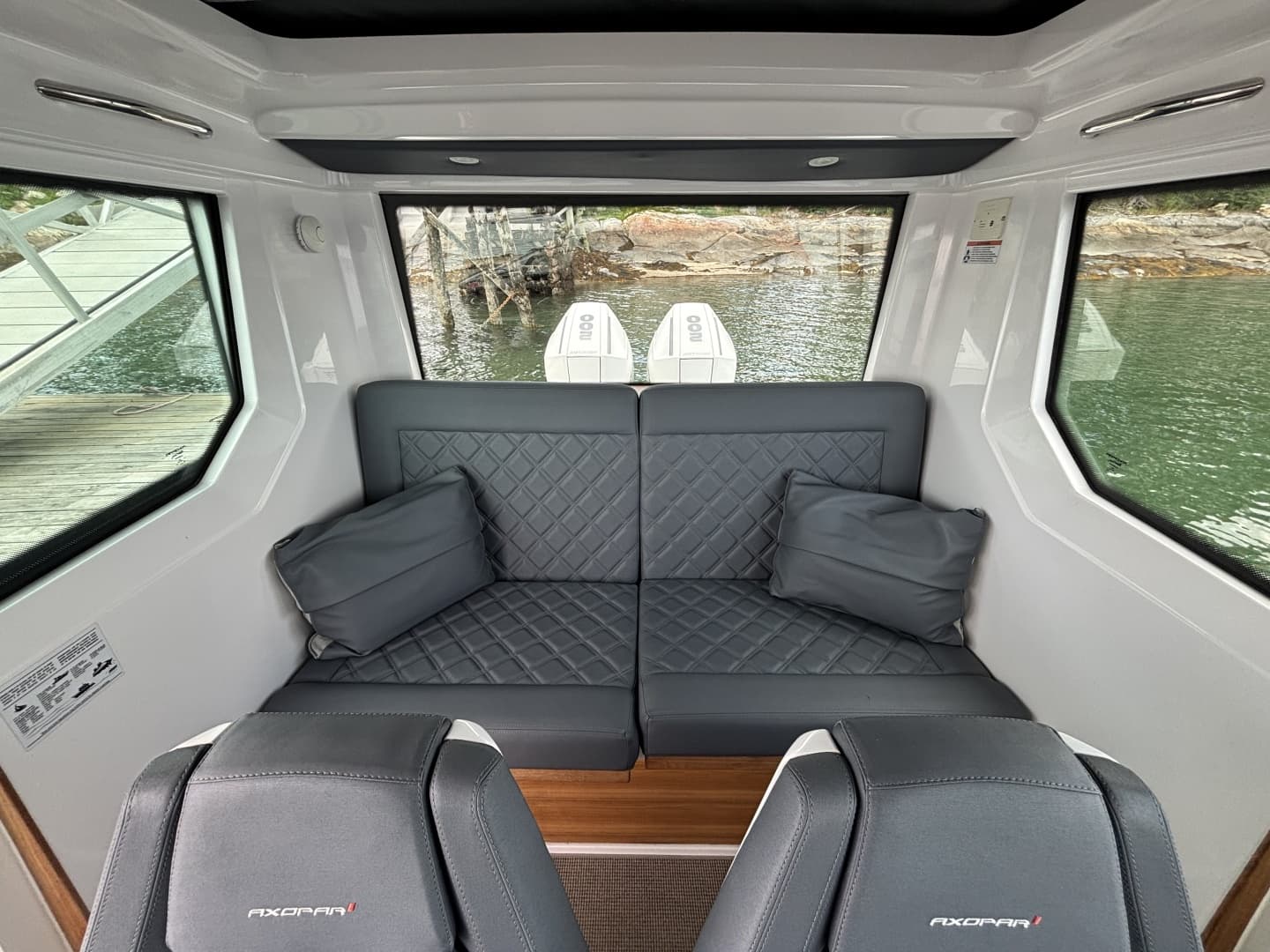 2021 Axopar 28 Cabin