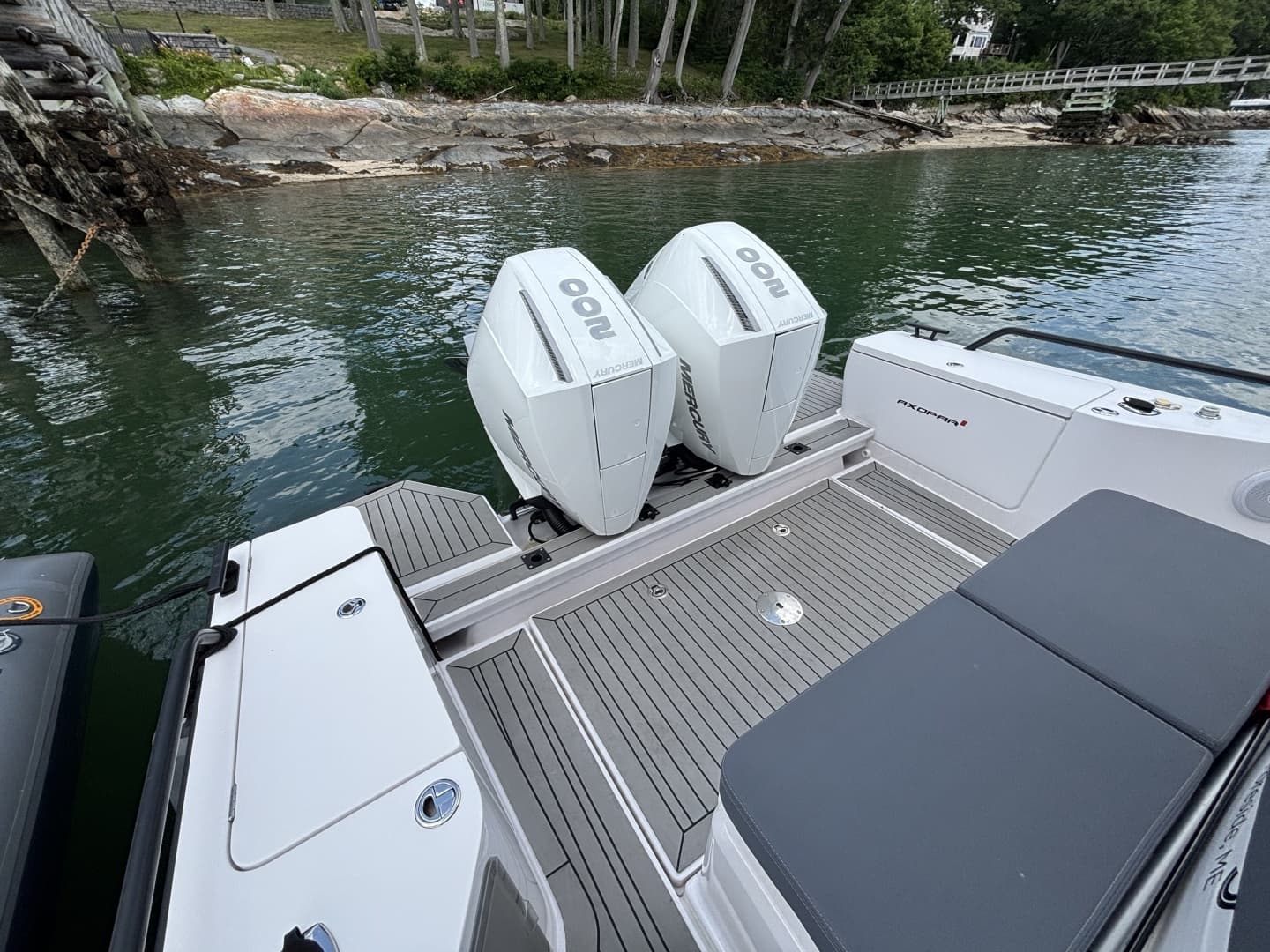 2021 Axopar 28 Cabin