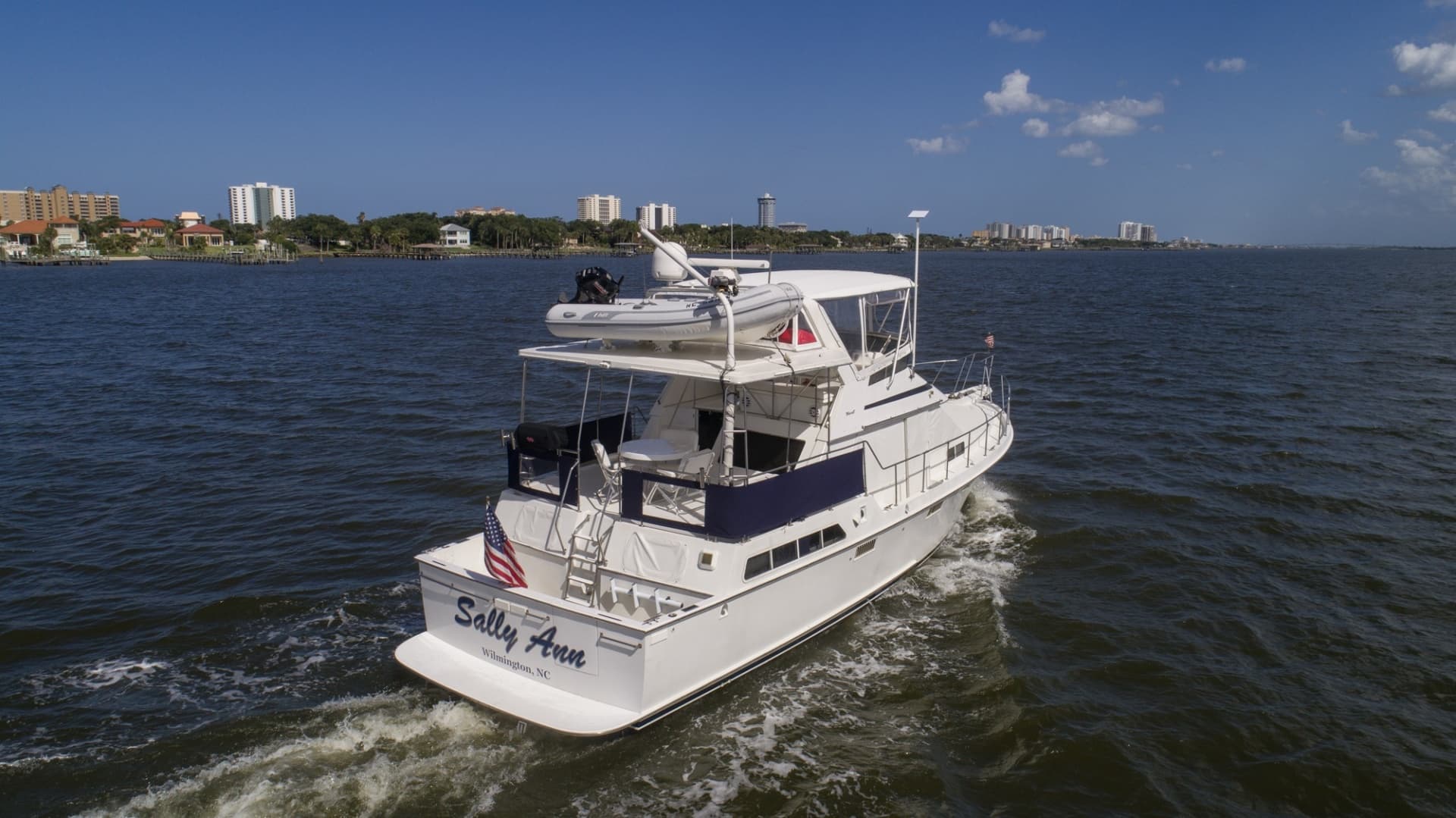 1988 Tollycraft 44 Cockpit M.Y.