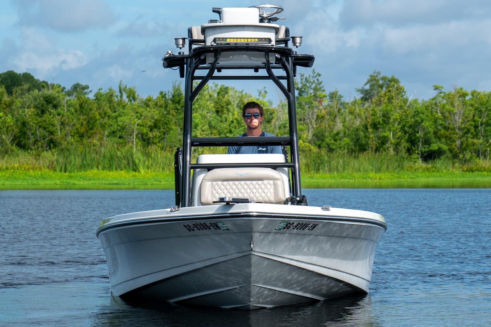 2016 Savannah 220IS