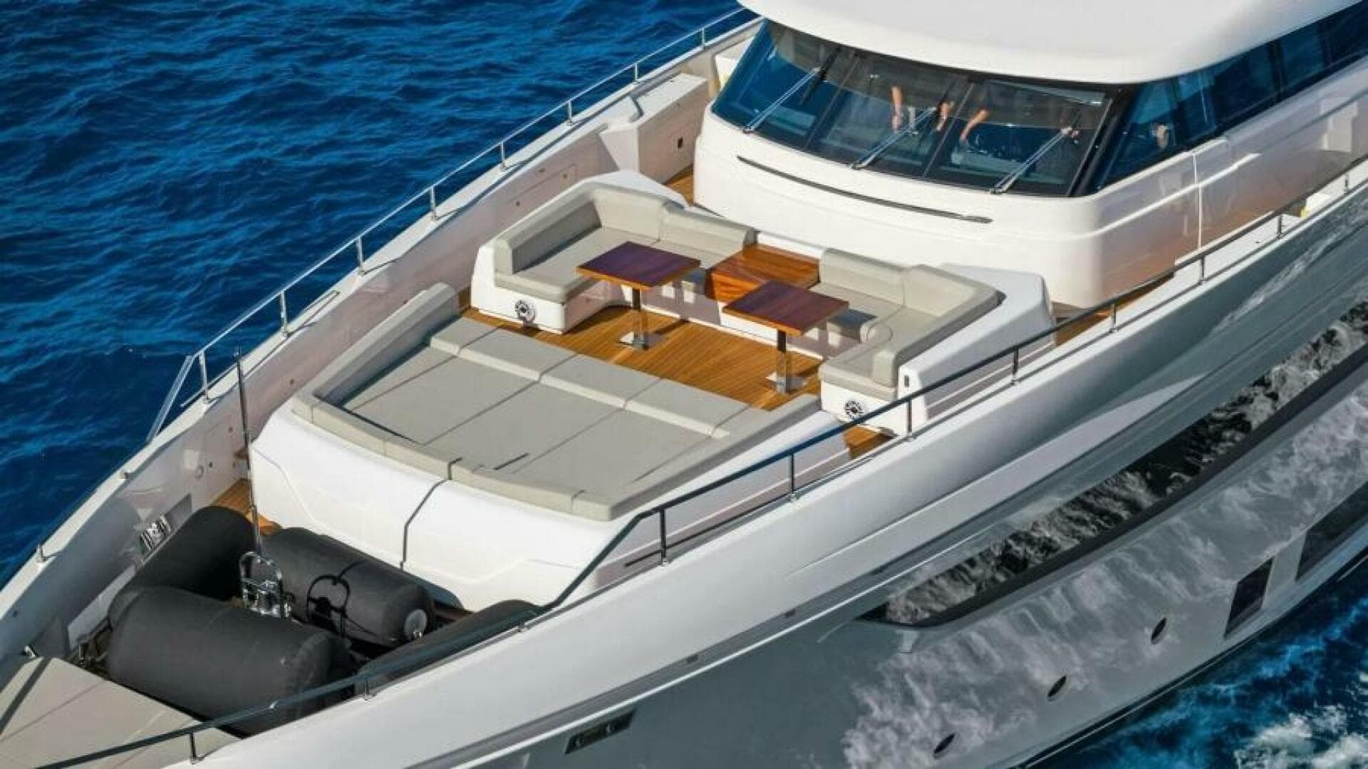 Bow Seating
