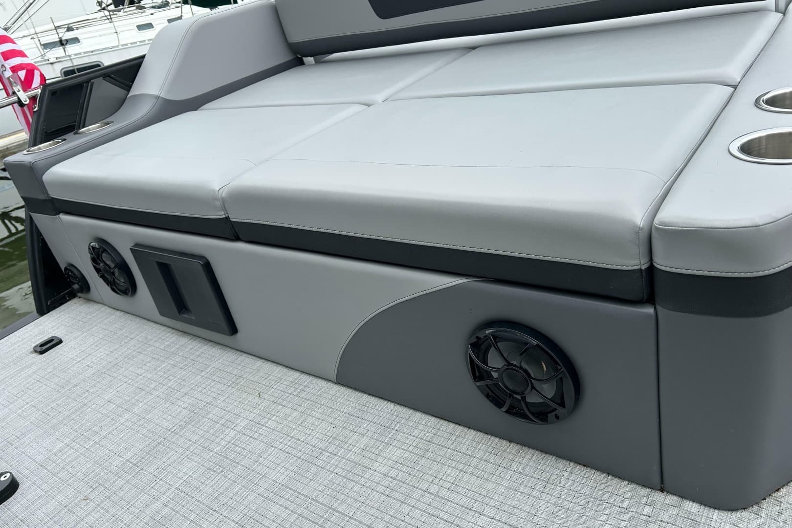 2025 South Bay 525 Tritoon