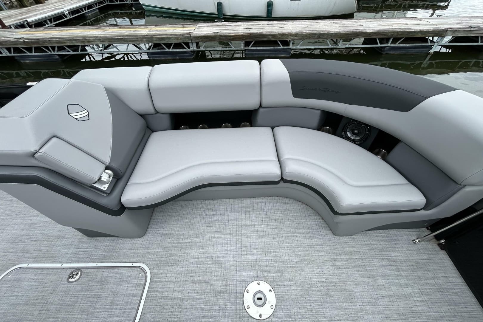 2025 South Bay 525 Tritoon