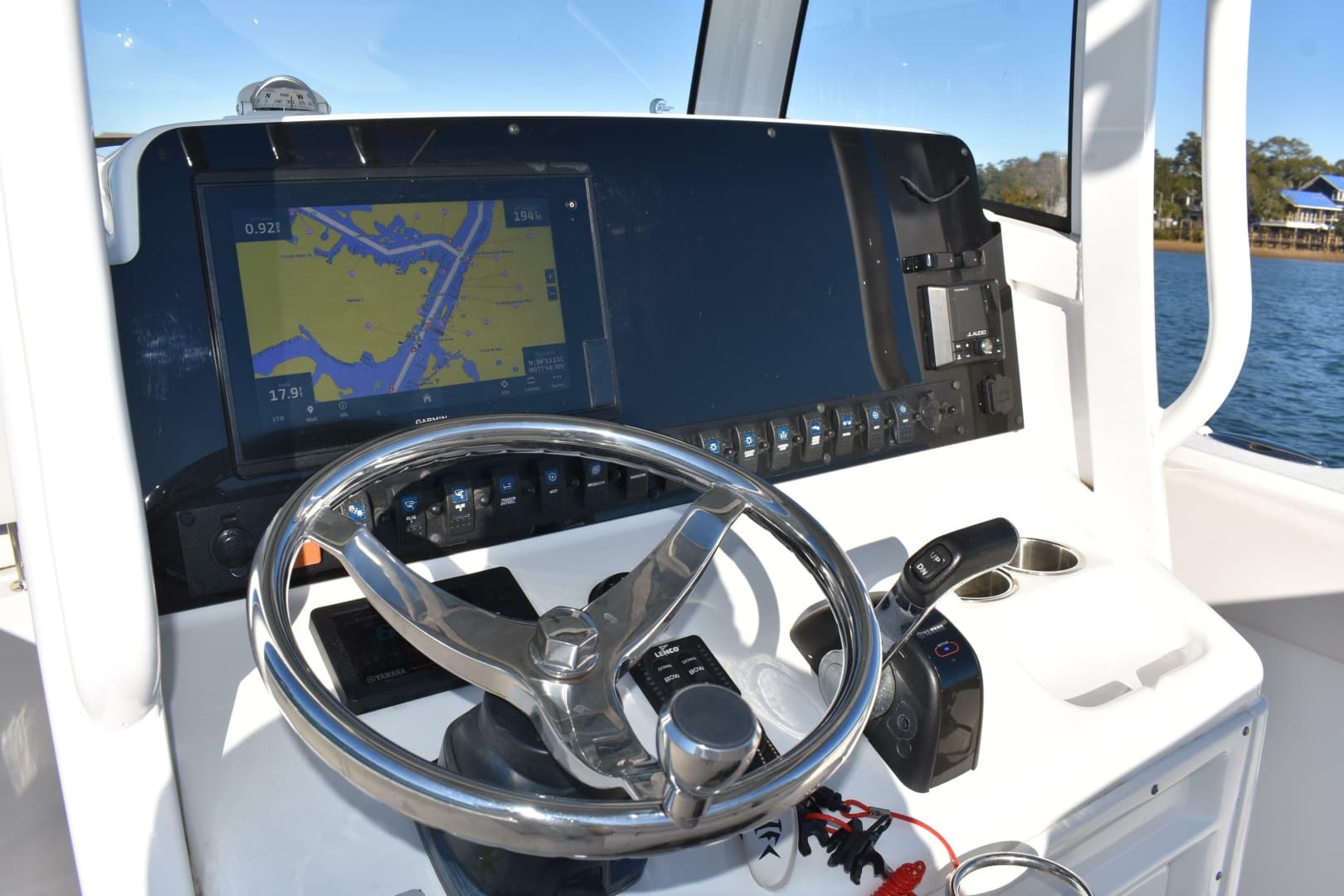 2020 Sea Hunt Ultra 255SE