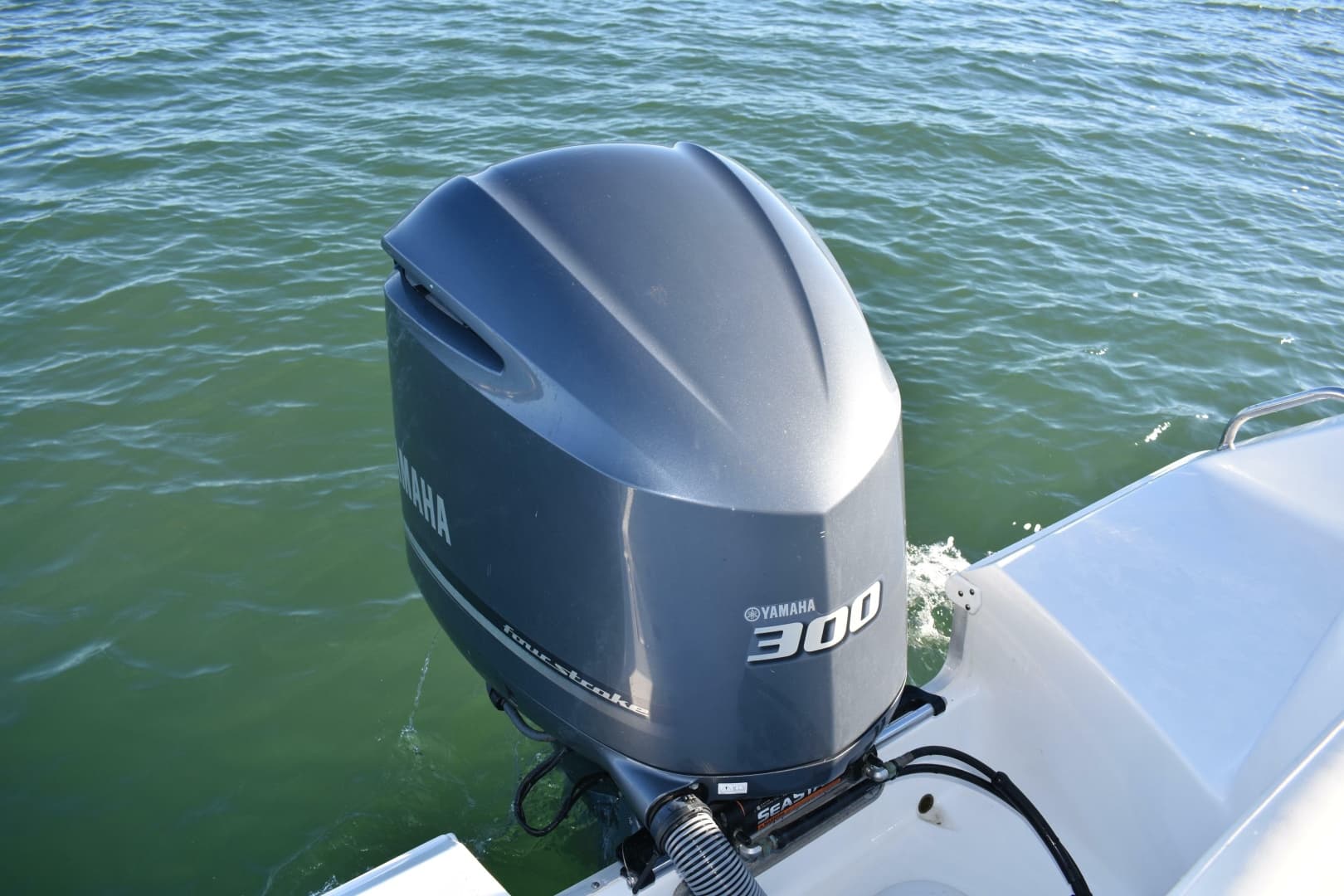 2020 Sea Hunt Ultra 255 SE