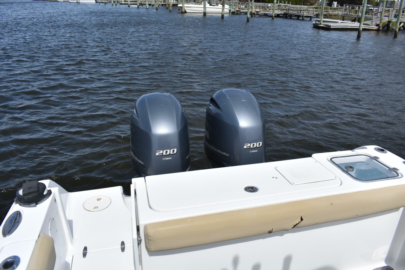 2017 Sea Hunt Gamefish 27 Forward Seating