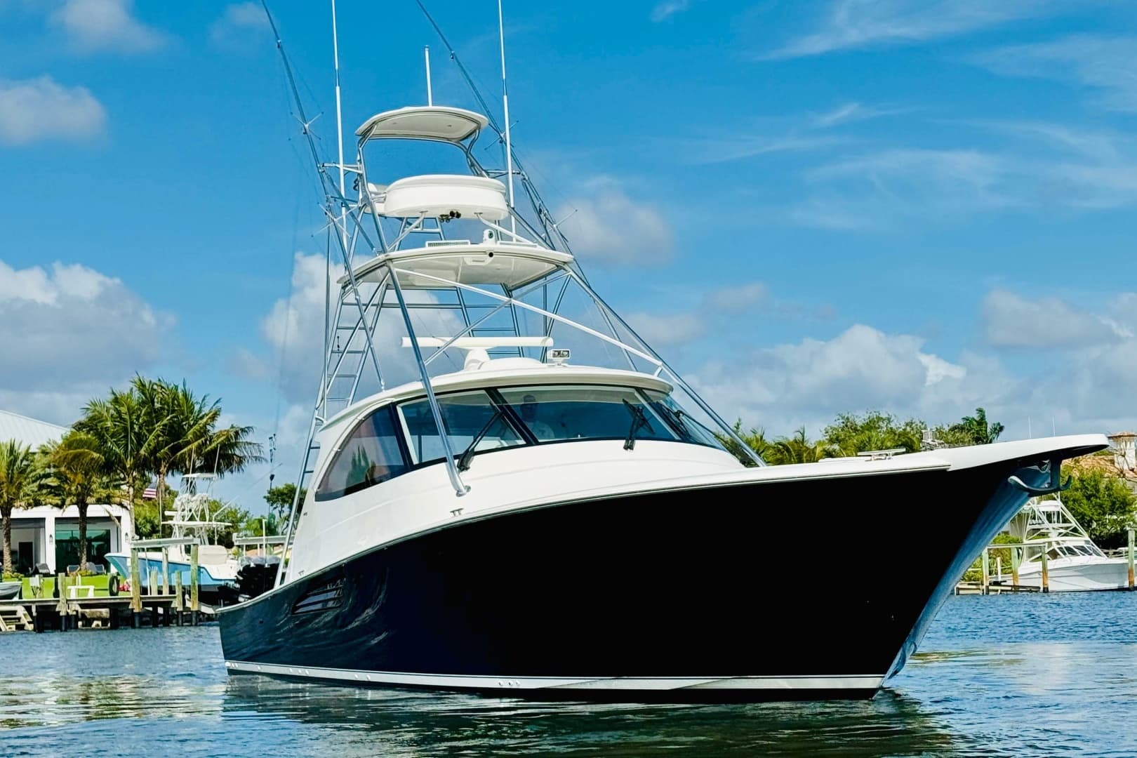 2017 Viking 52 Sport Tower
