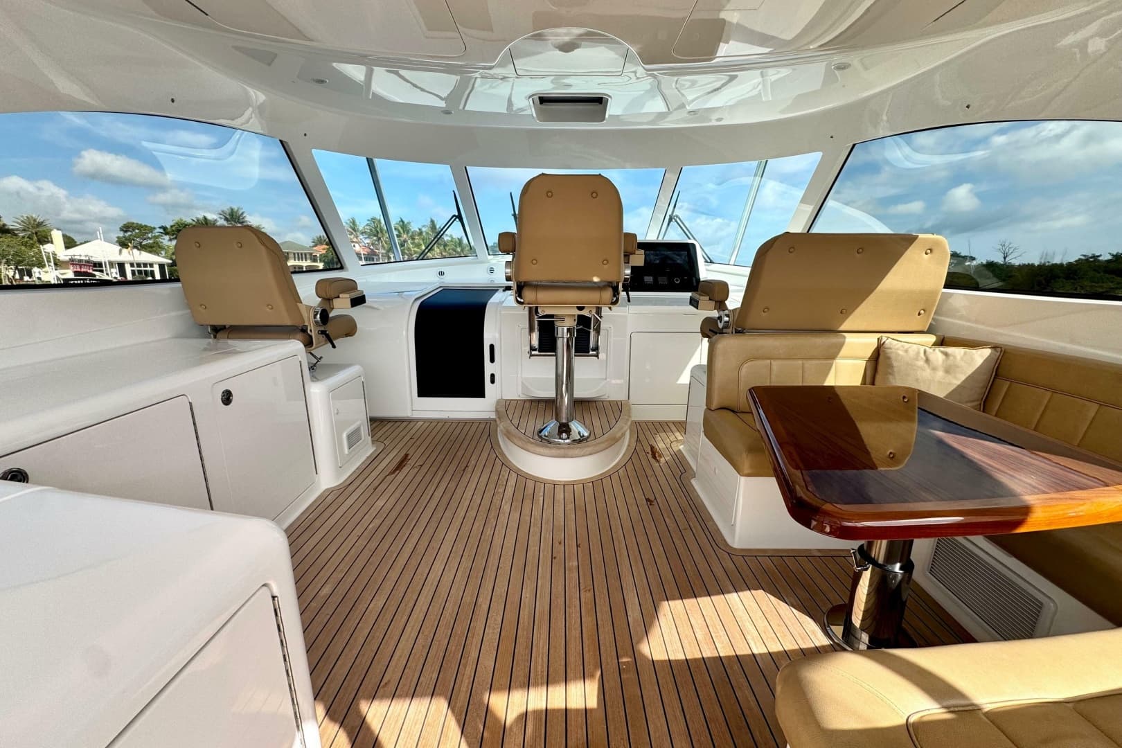 2017 Viking 52 Sport Tower