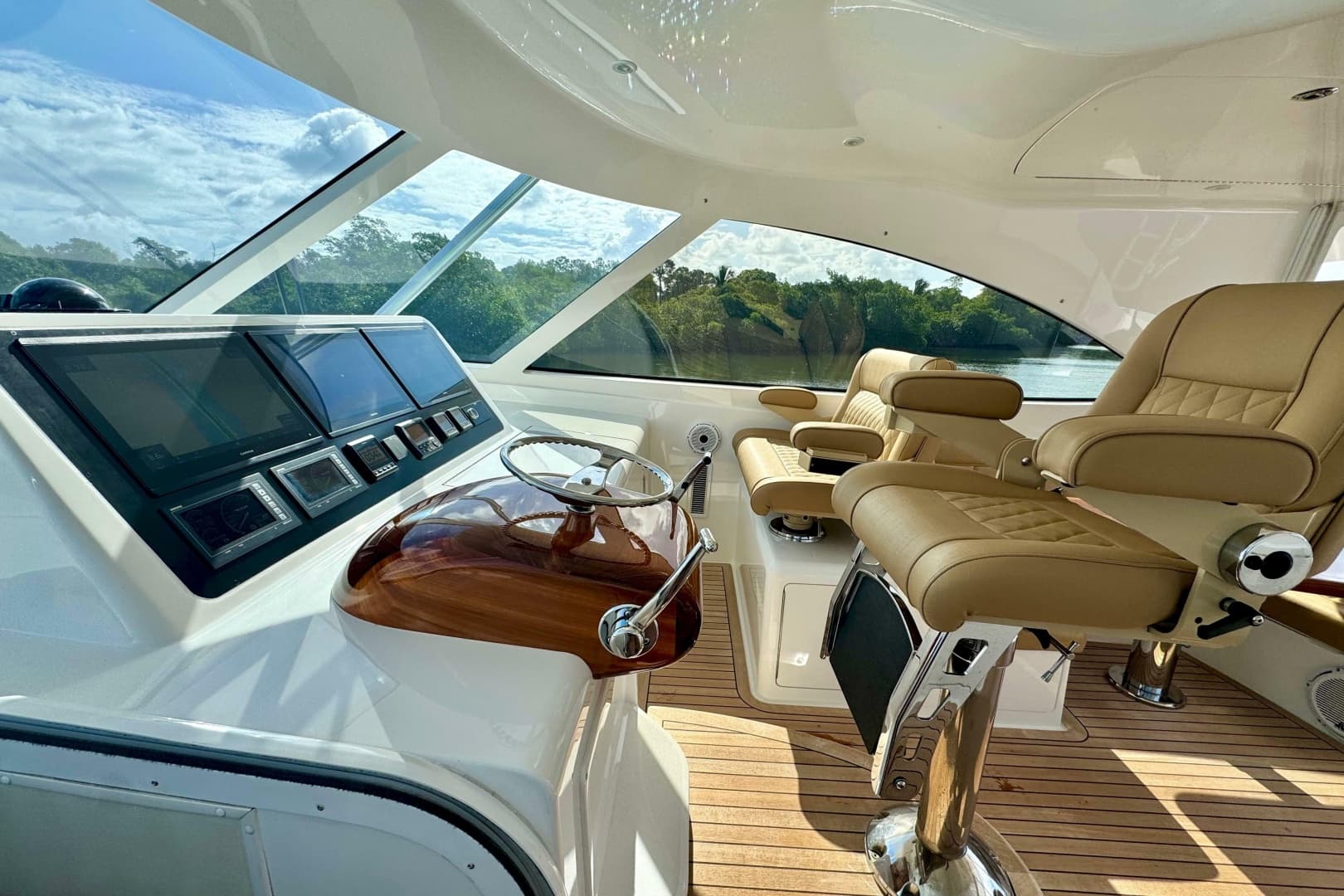 2017 Viking 52 Sport Tower