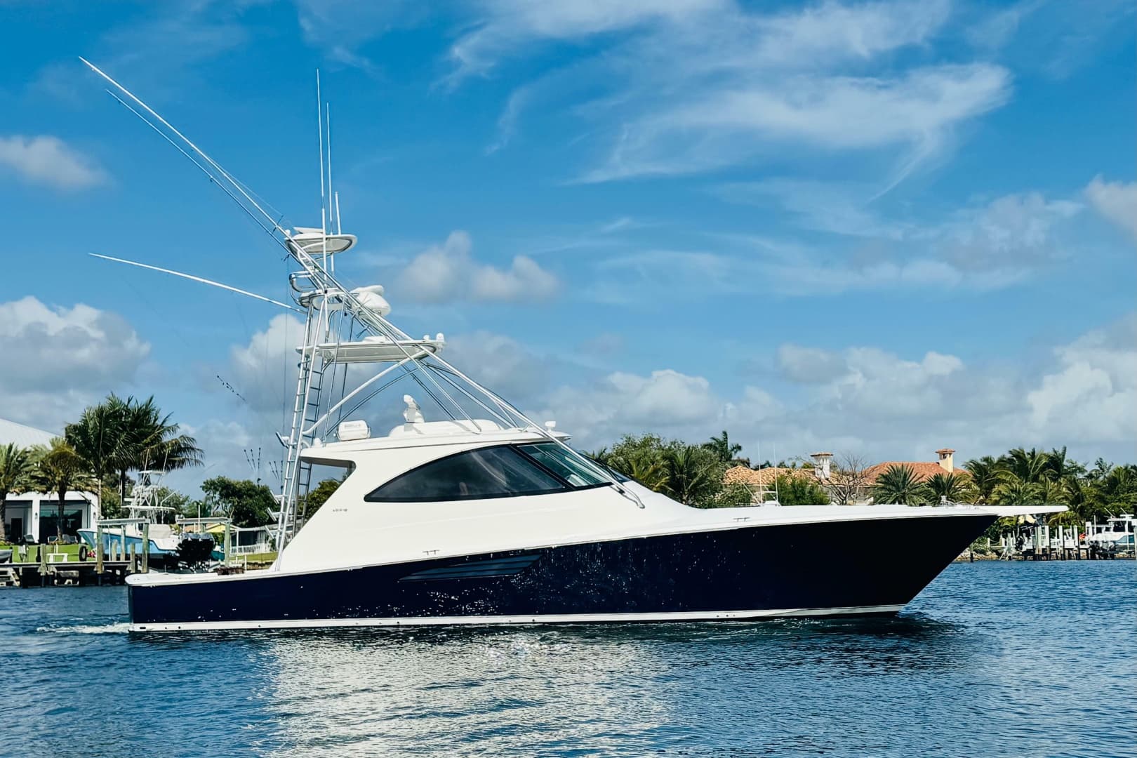 2017 Viking 52 Sport Tower