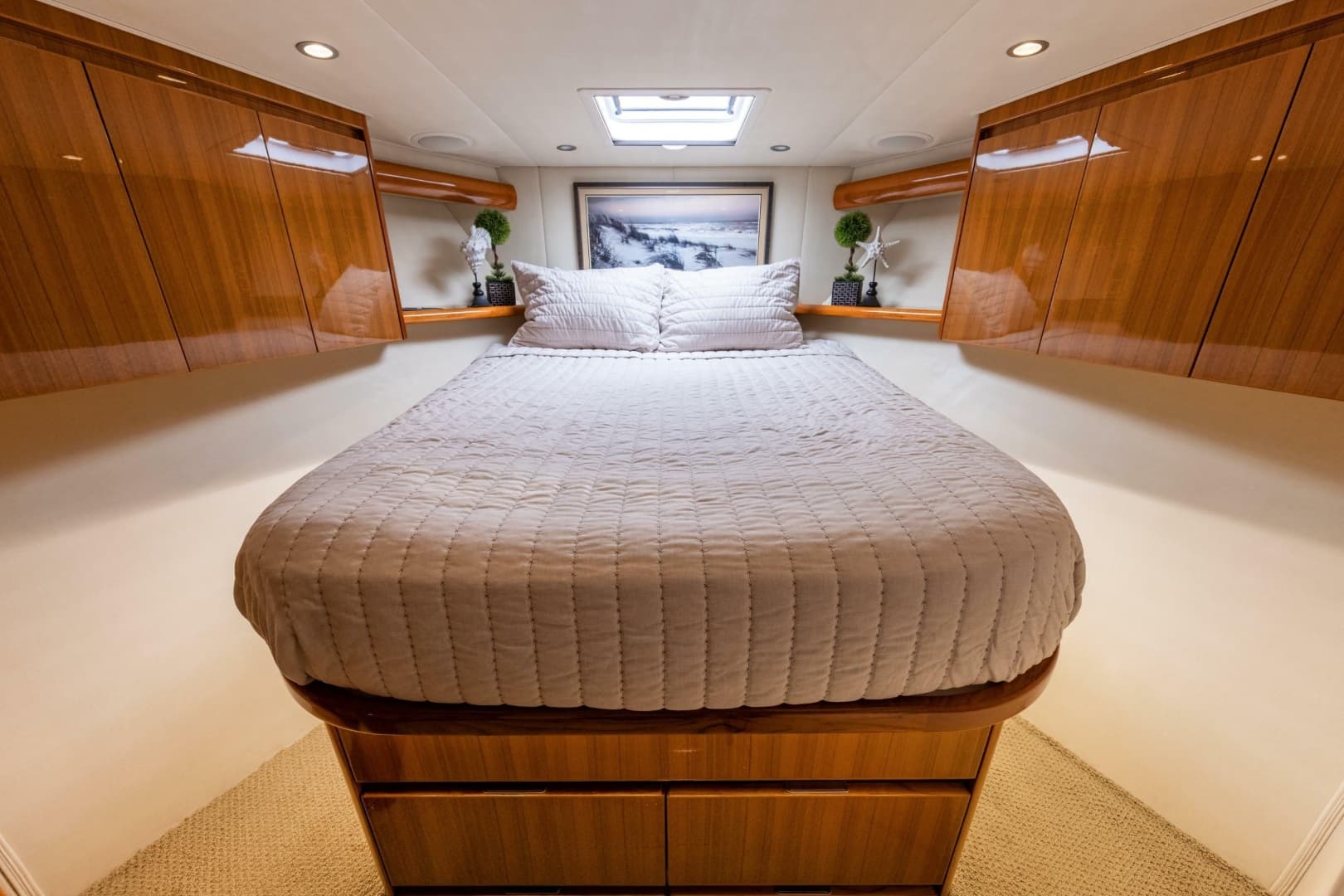 2017 Viking 52 Sport Tower