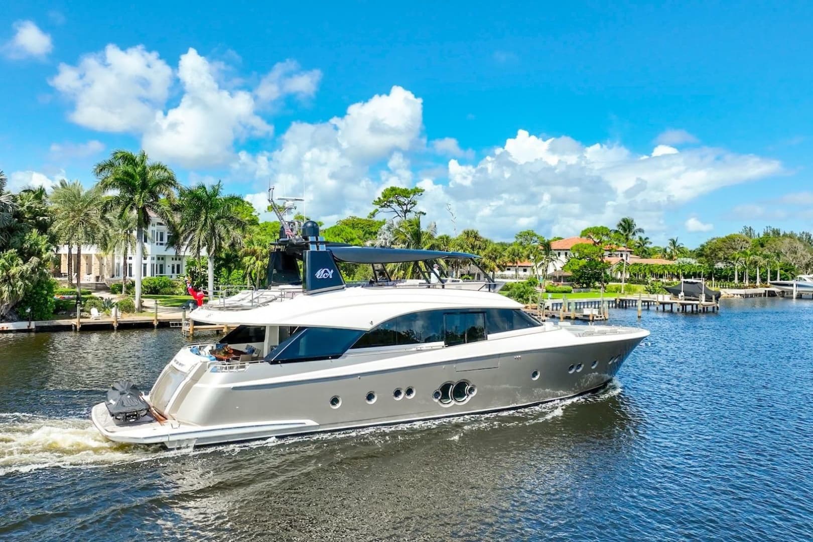 2015 Monte Carlo Yachts MCY 86