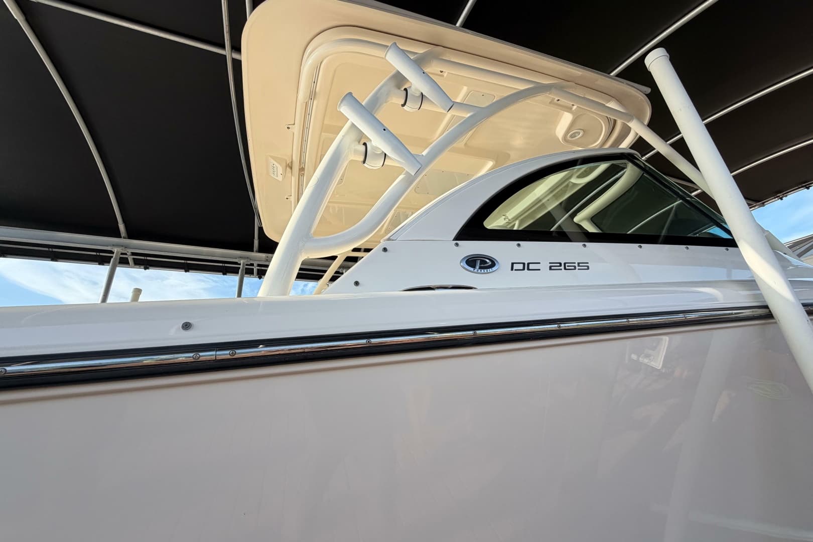 2014 Pursuit DC 265 Dual Console