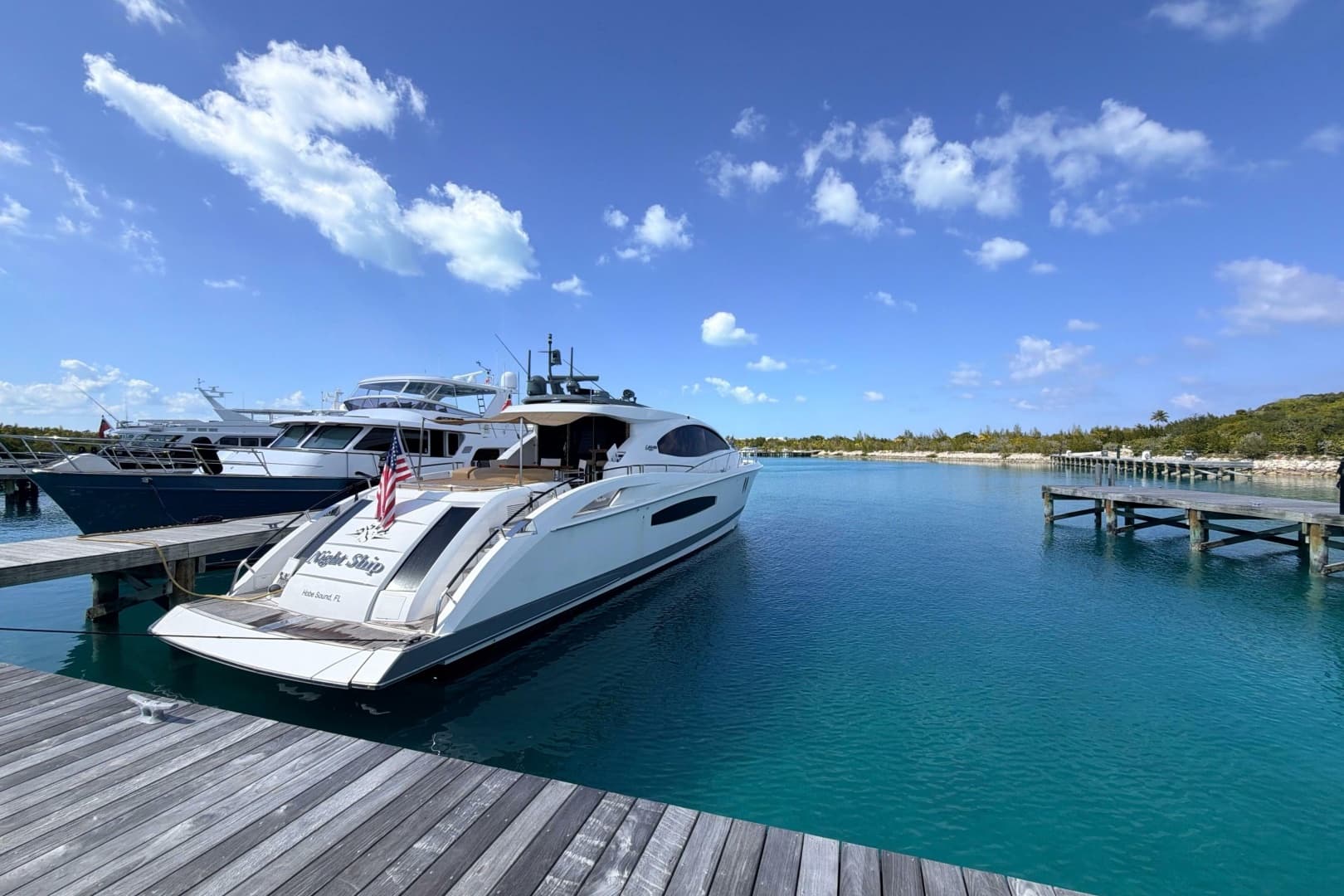 2008 Lazzara Yachts LSX 75