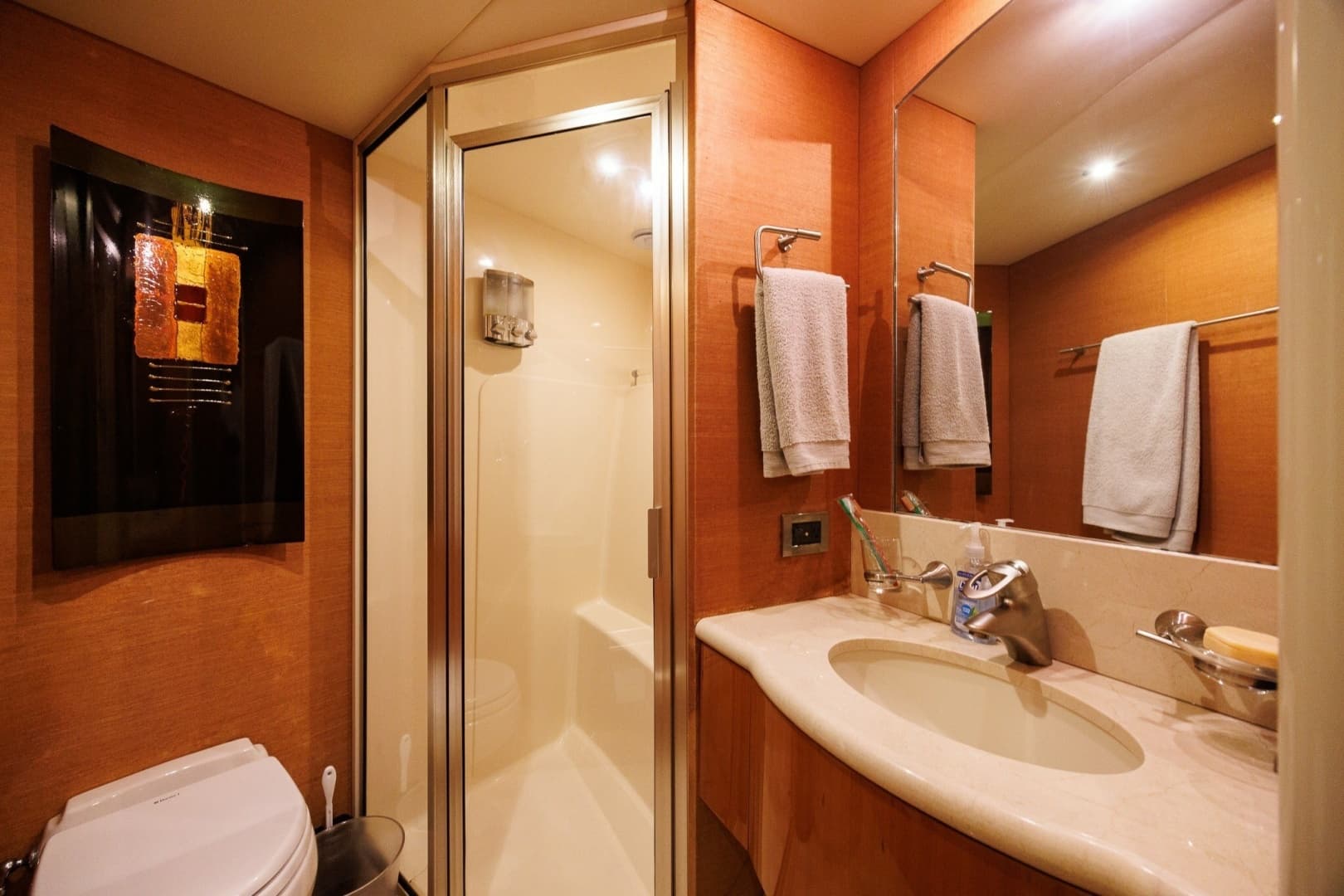 2007 Lazzara Yachts 74 MOTOR YACHT