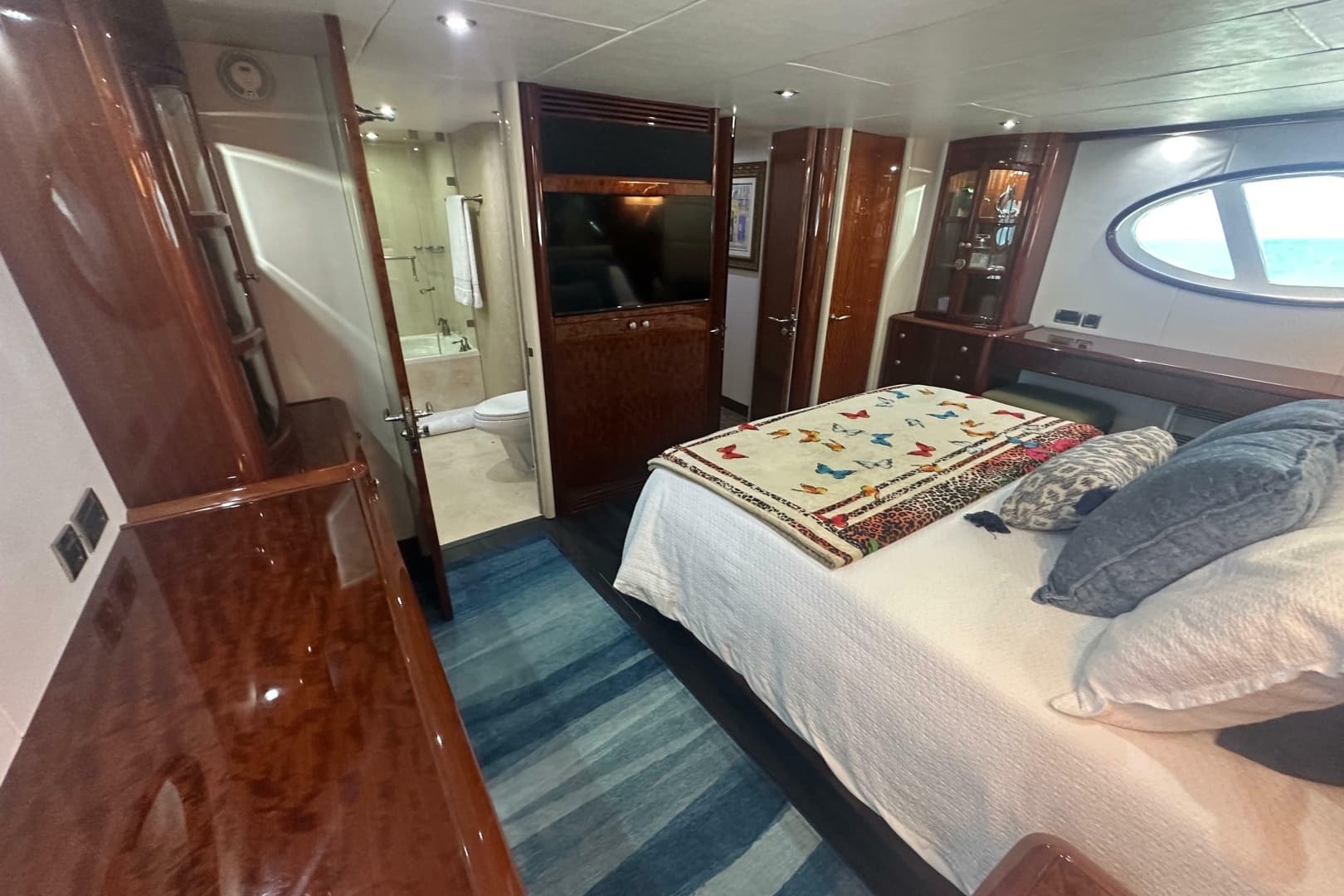 2006 Lazzara Yachts 68 Motoryacht