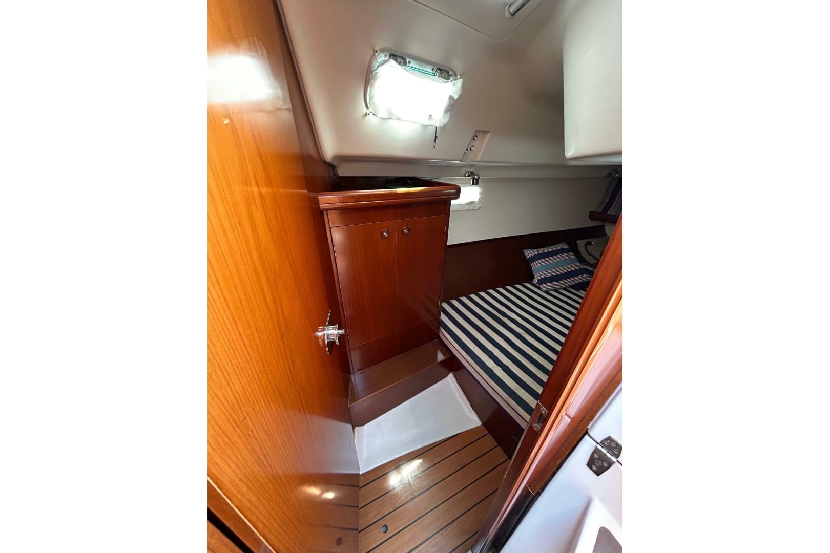 2004 Beneteau Oceanis Clipper 331