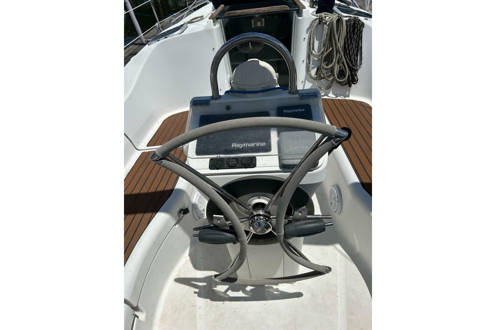 2004 Beneteau Oceanis Clipper 331