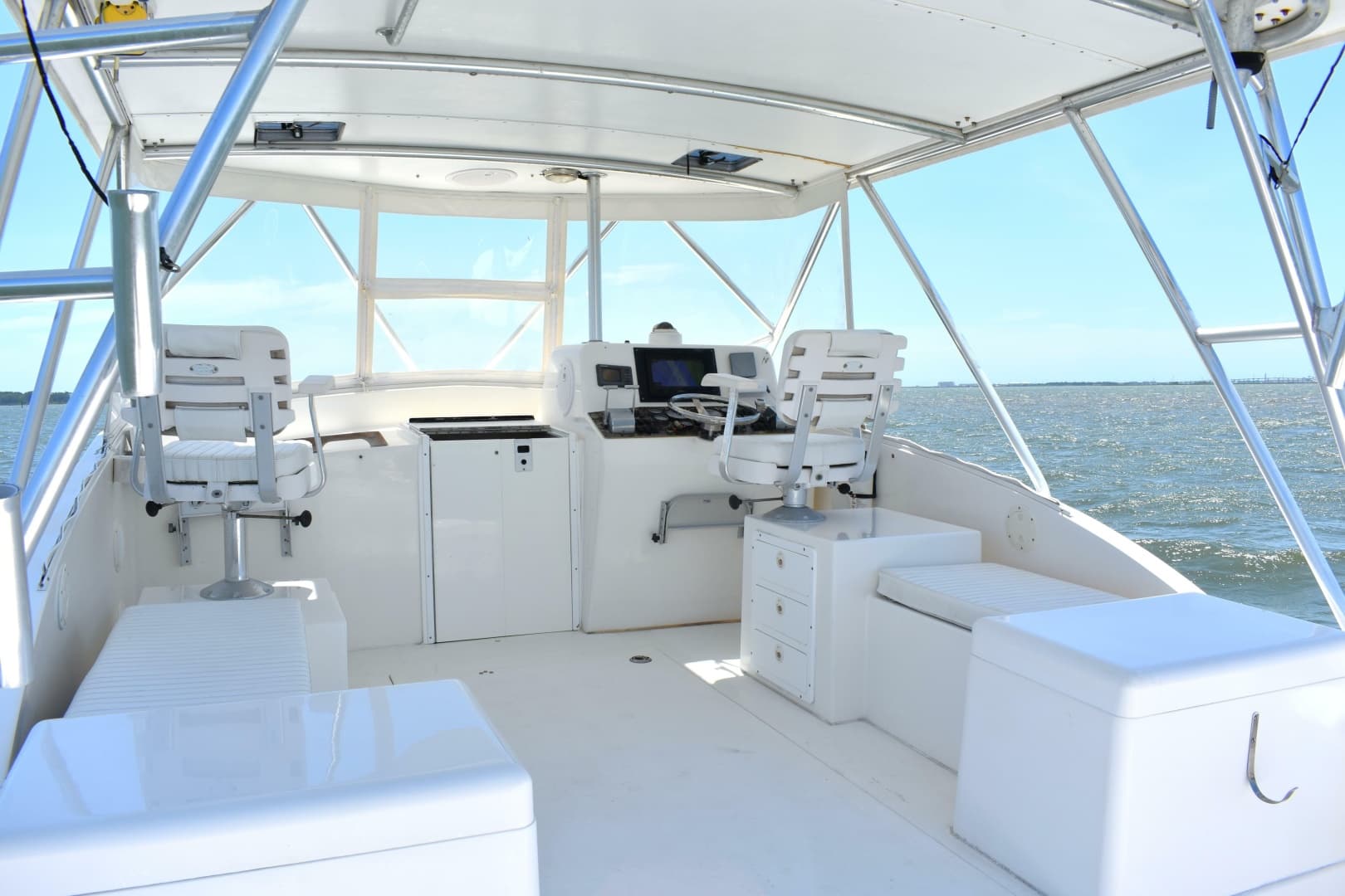2004 Judge 34 Express