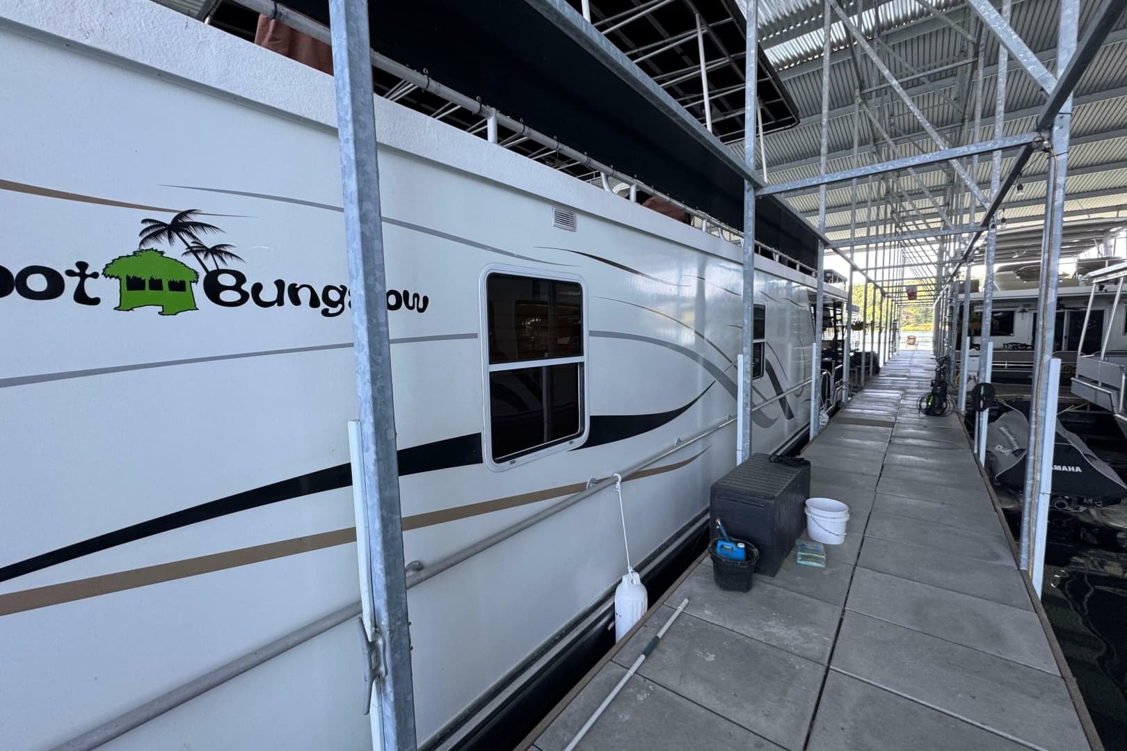2004 Starlite 65x16