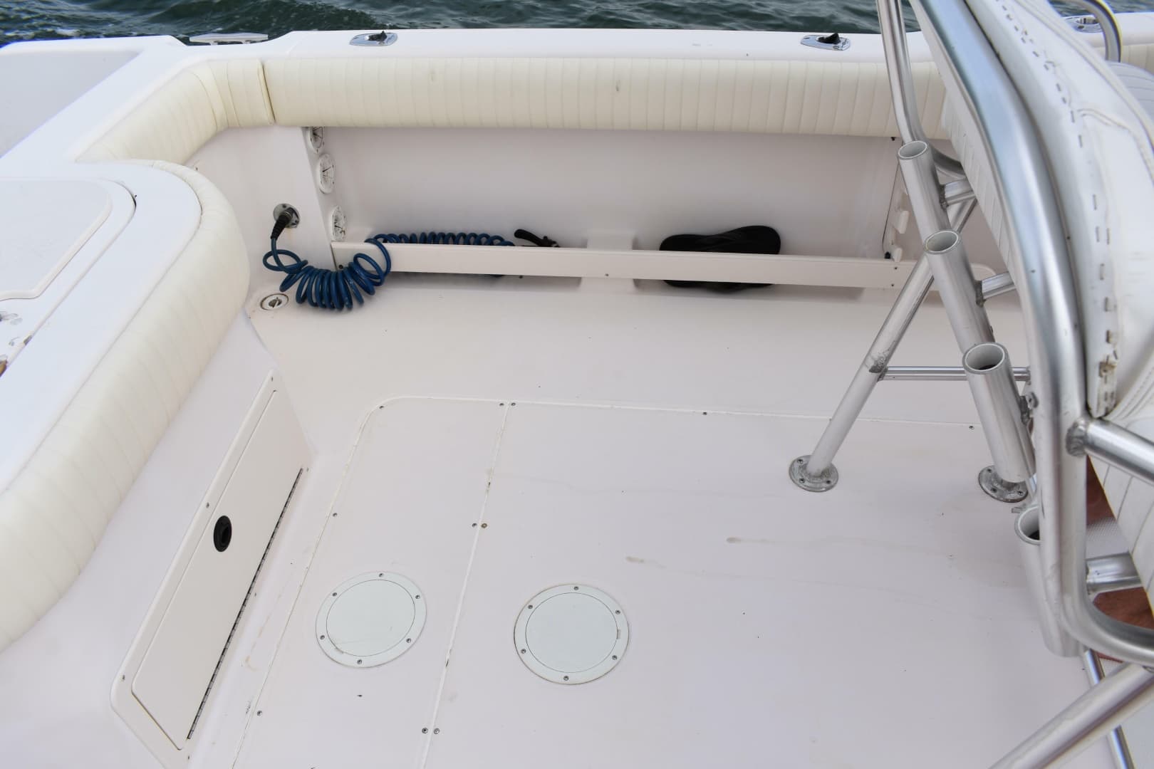 2001 Grady-White Advance 247