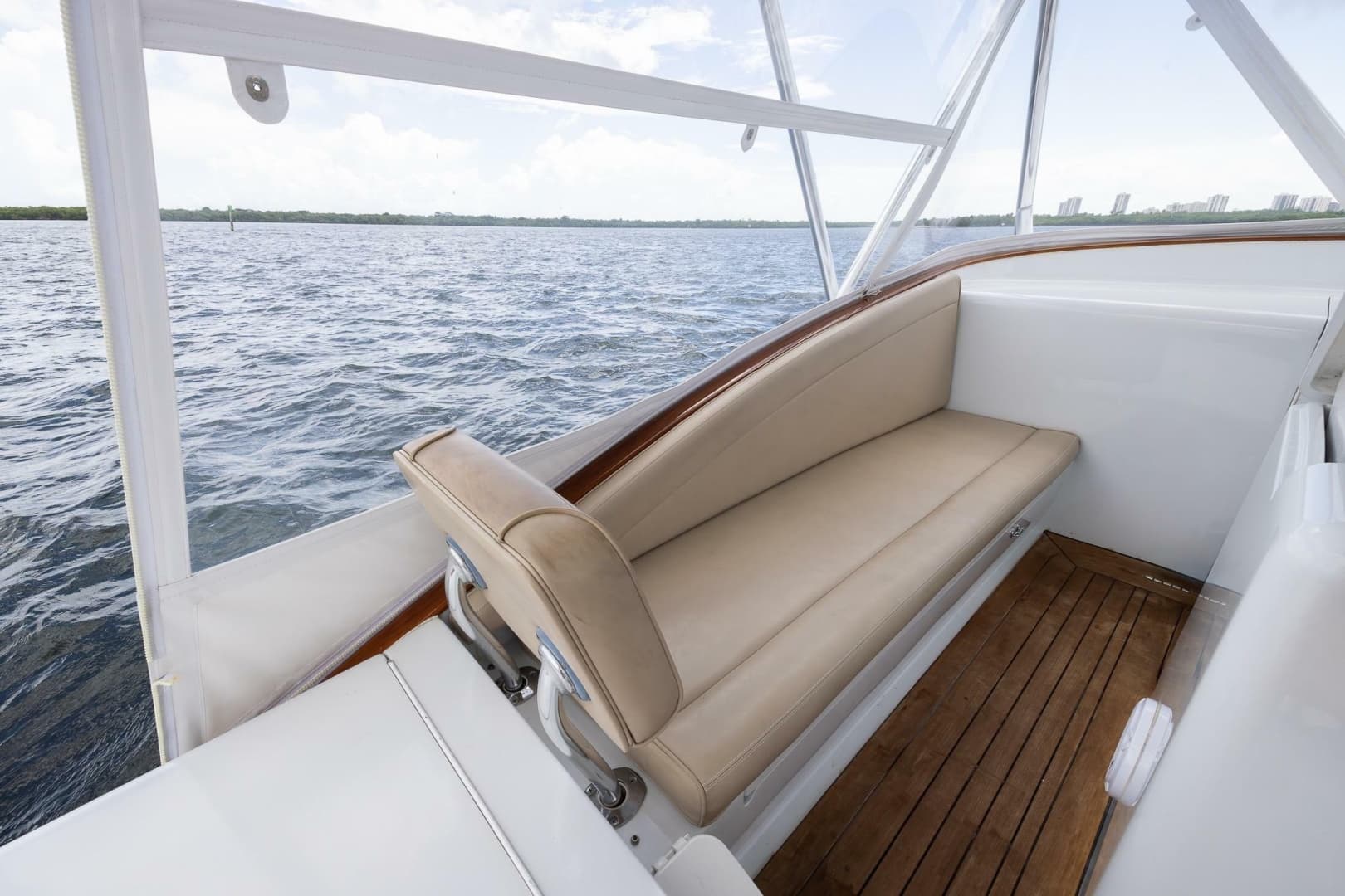 2001 Predator 35 Express