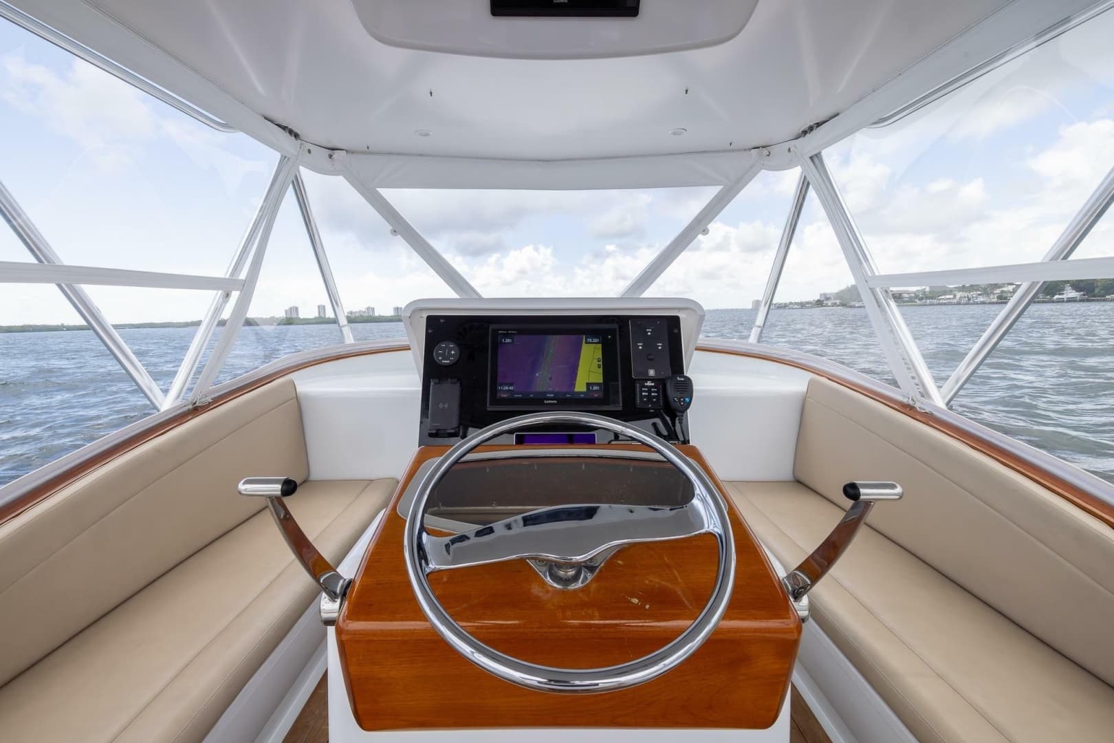 2001 Predator 35 Express
