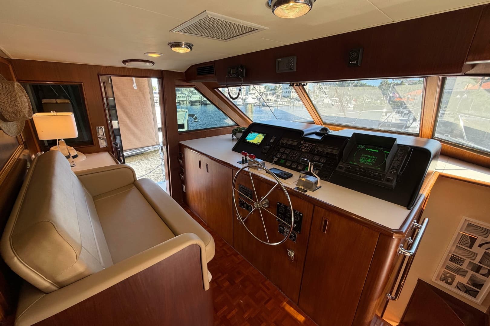 1991 Hatteras 70 Cockpit Motor Yacht