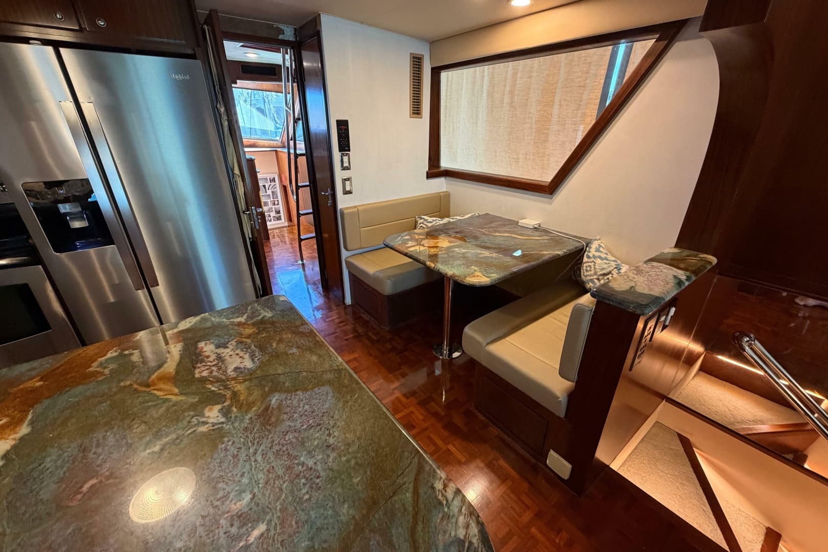 1991 Hatteras 70 Cockpit Motor Yacht