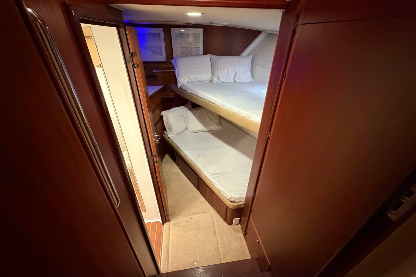 1991 Hatteras 70 Cockpit Motor Yacht