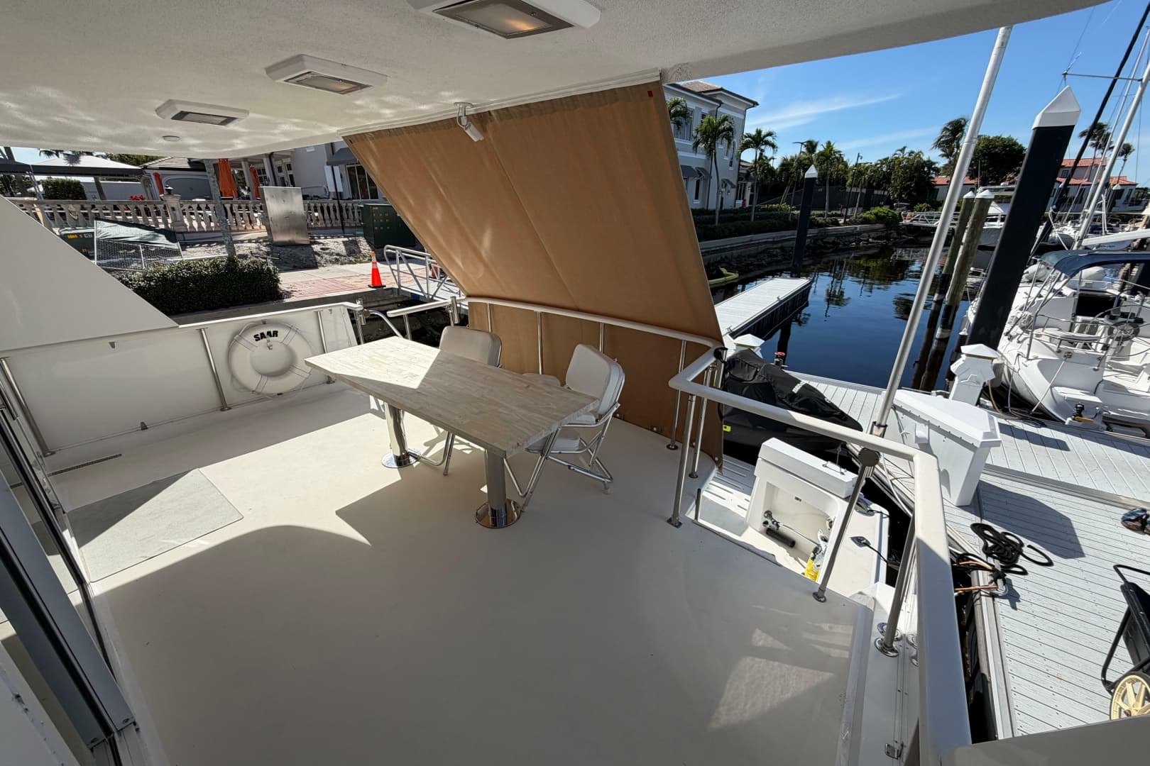1991 Hatteras 70 Cockpit Motor Yacht