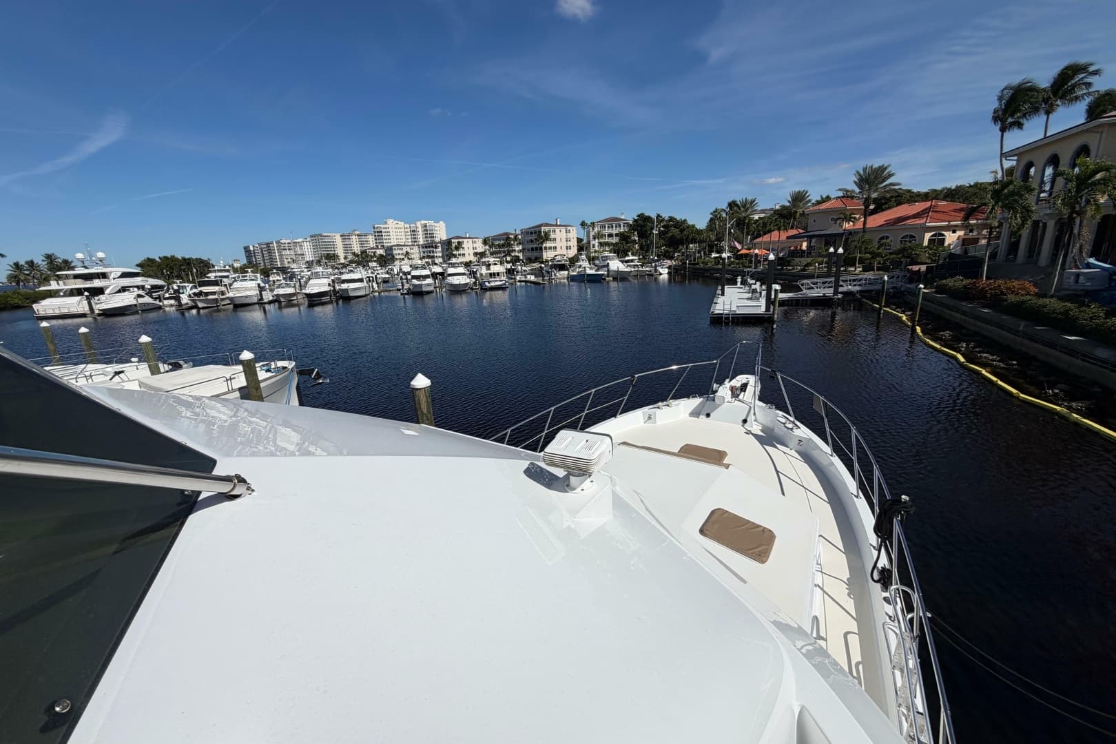 1991 Hatteras 70 Cockpit Motor Yacht