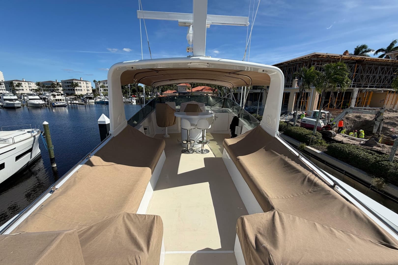 1991 Hatteras 70 Cockpit Motor Yacht